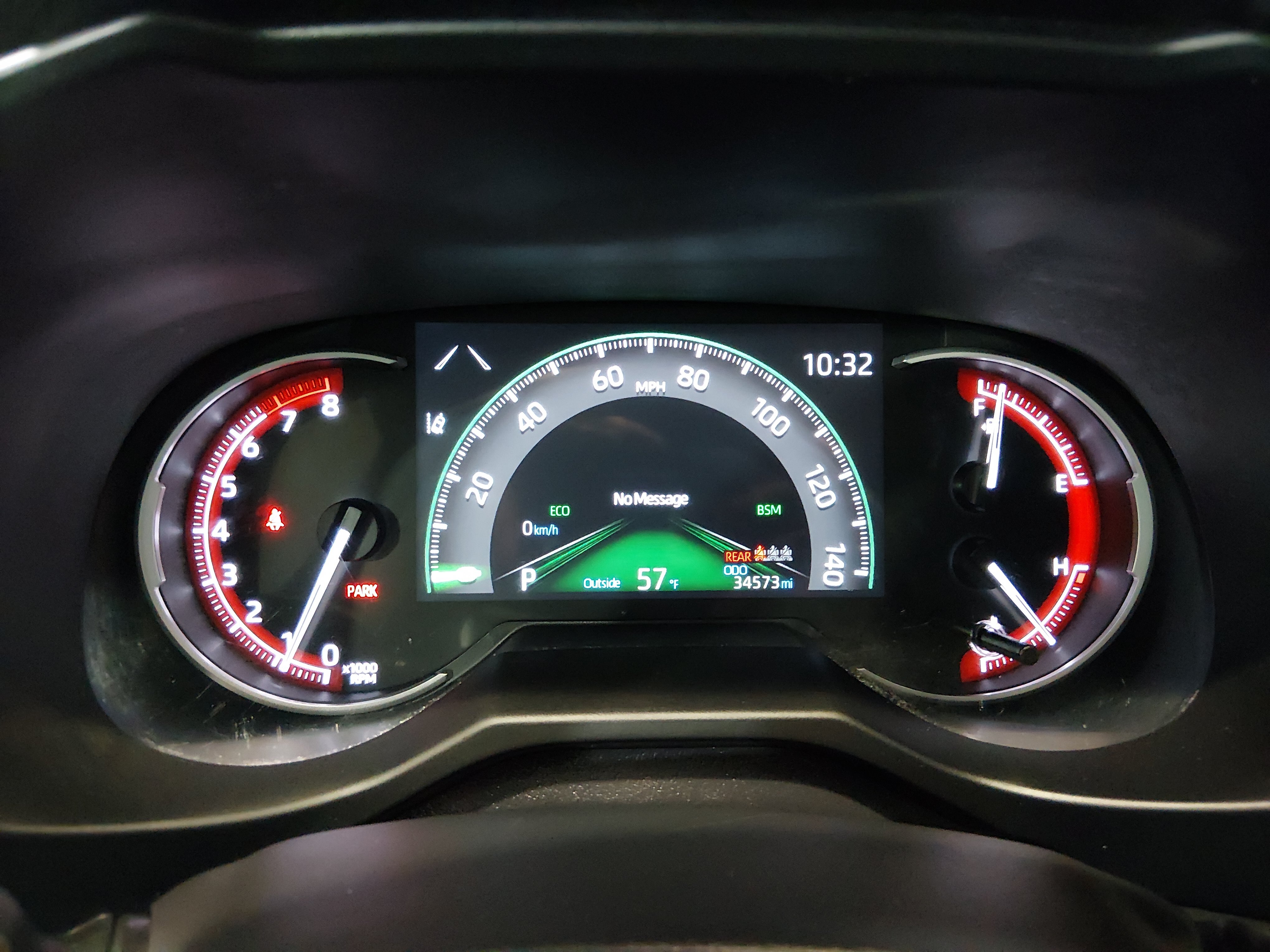 2025 Toyota RAV4 XLE - Photo 14