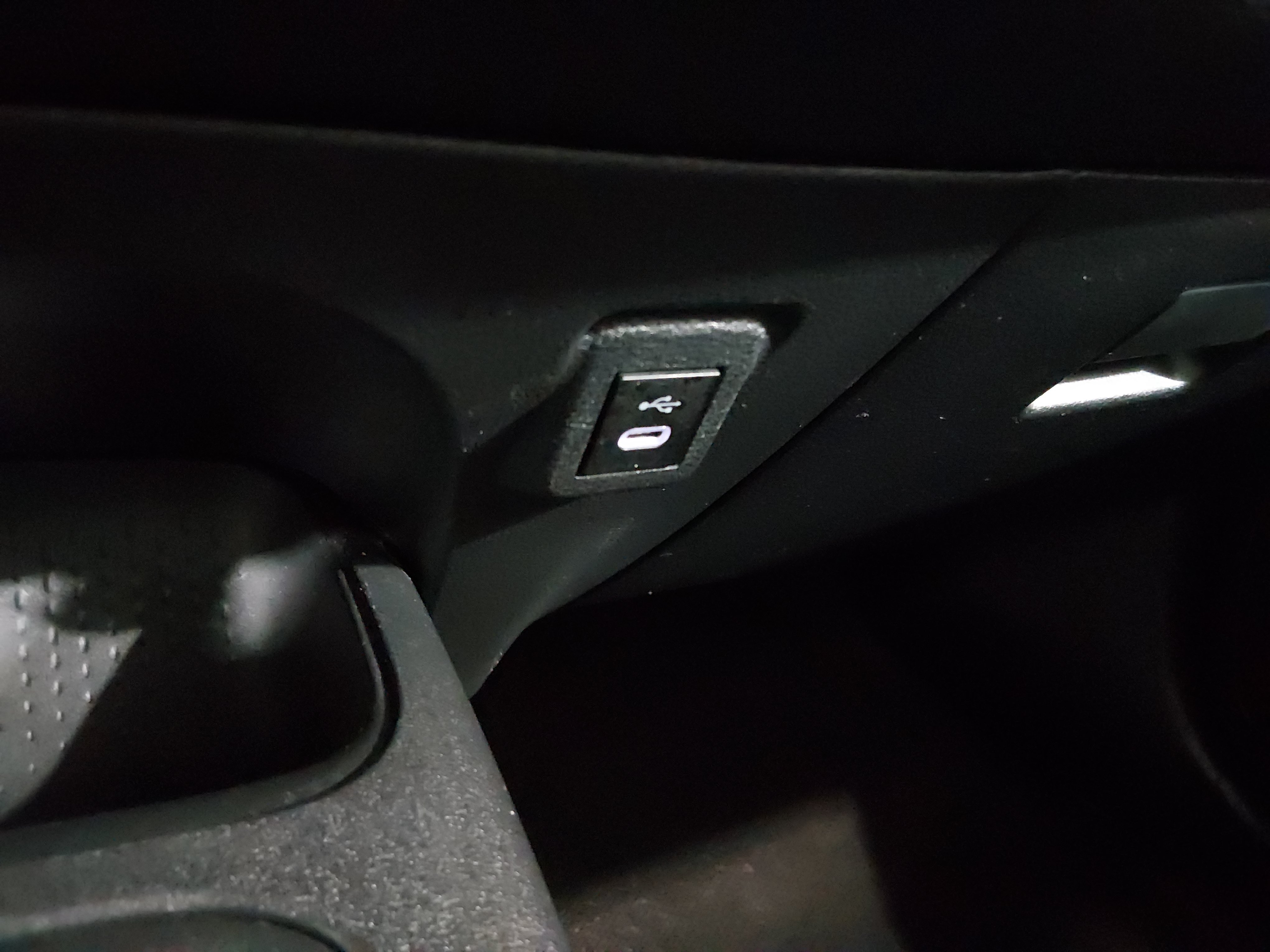 2023 Toyota Corolla LE - Photo 17