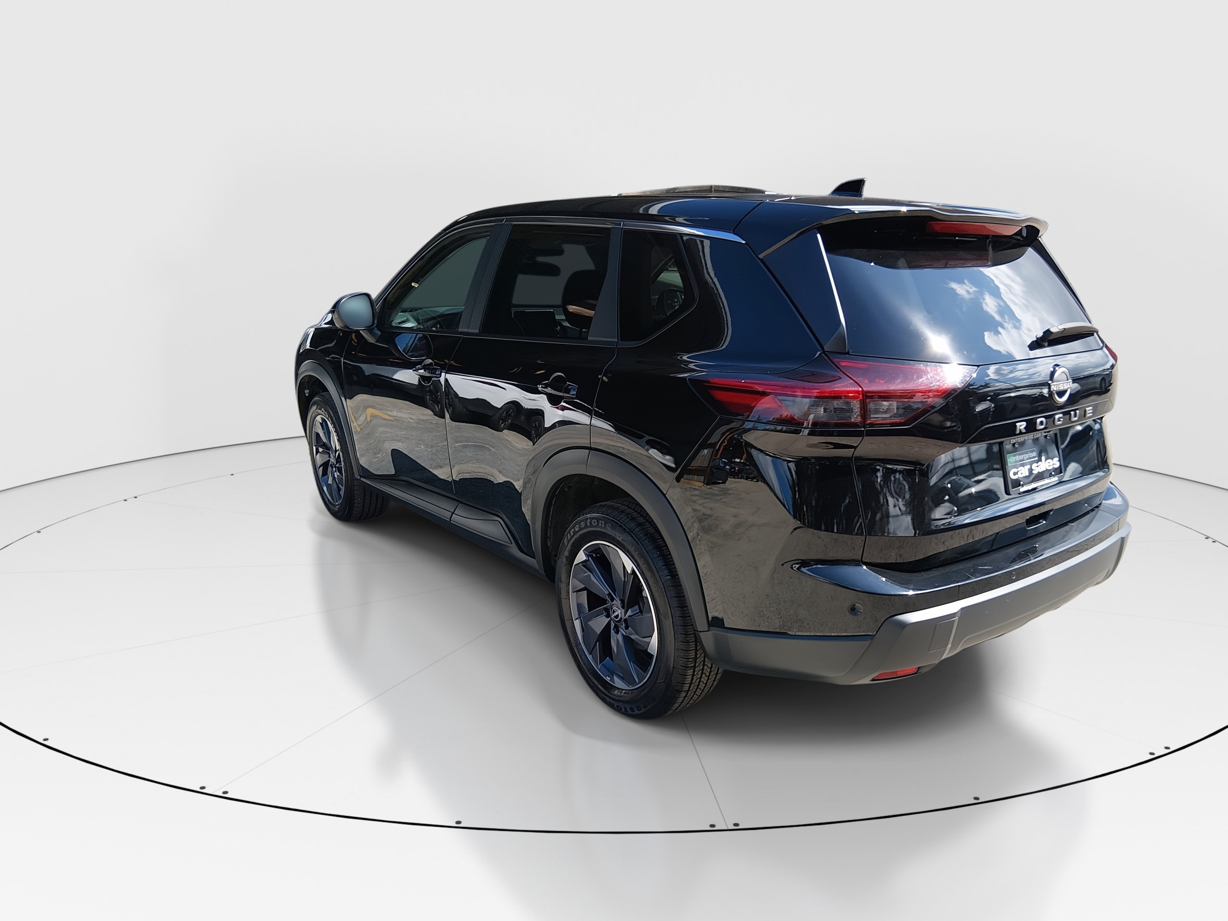2025 Nissan Rogue FWD SV, photo 5