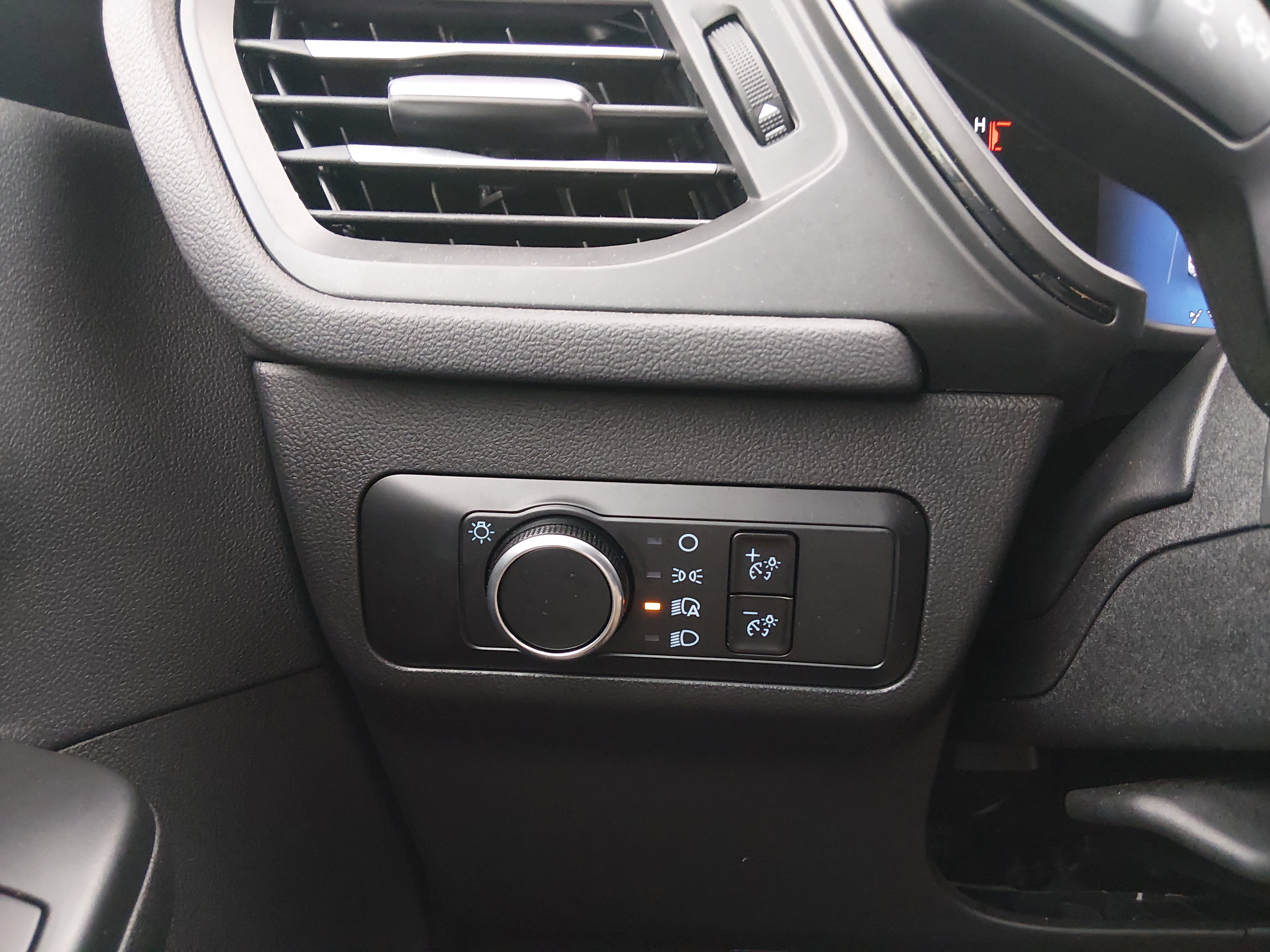 2025 Ford Escape ST-Line - Photo 12