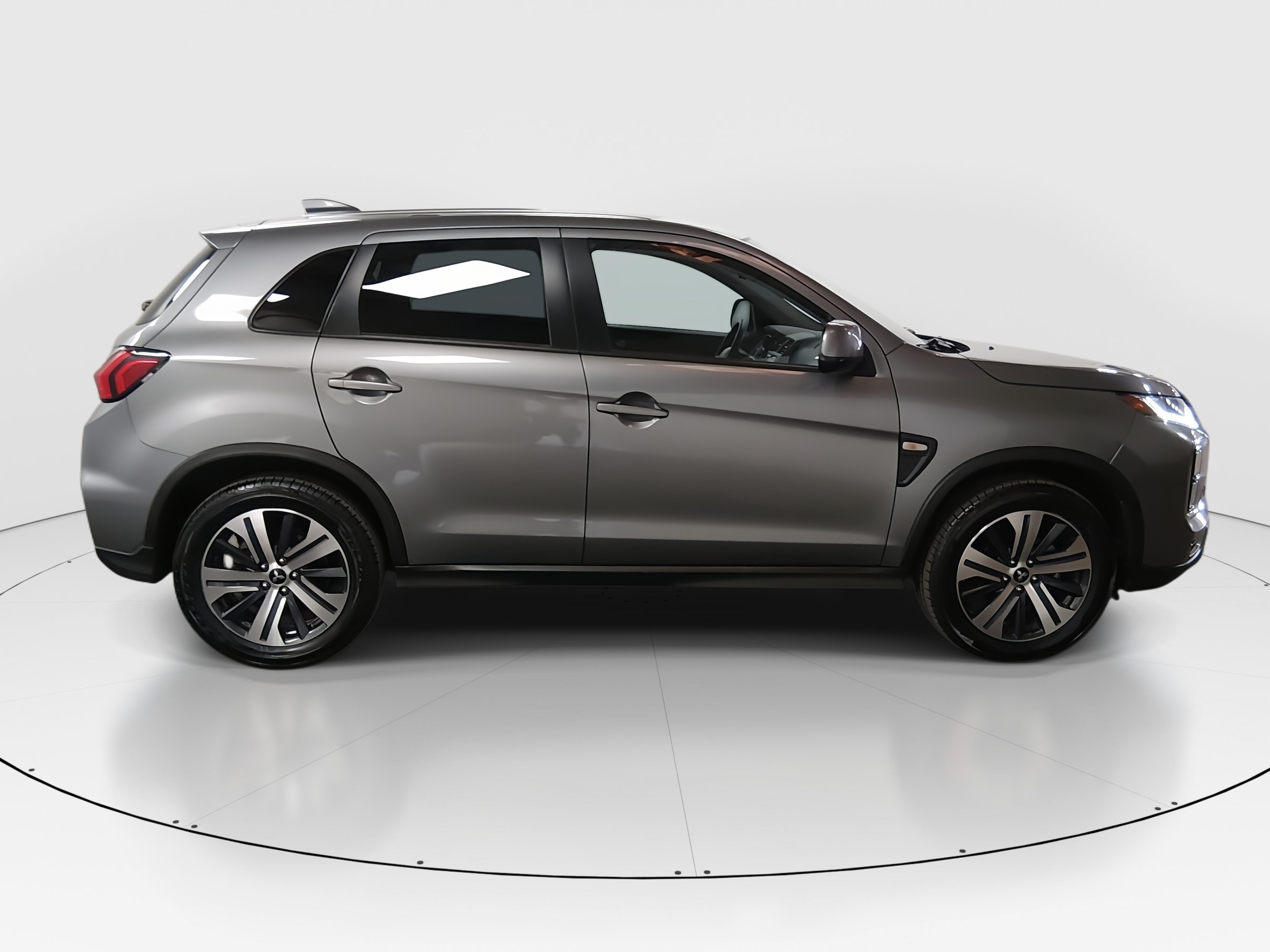 2024 Mitsubishi Outlander Sport ES - Photo 8