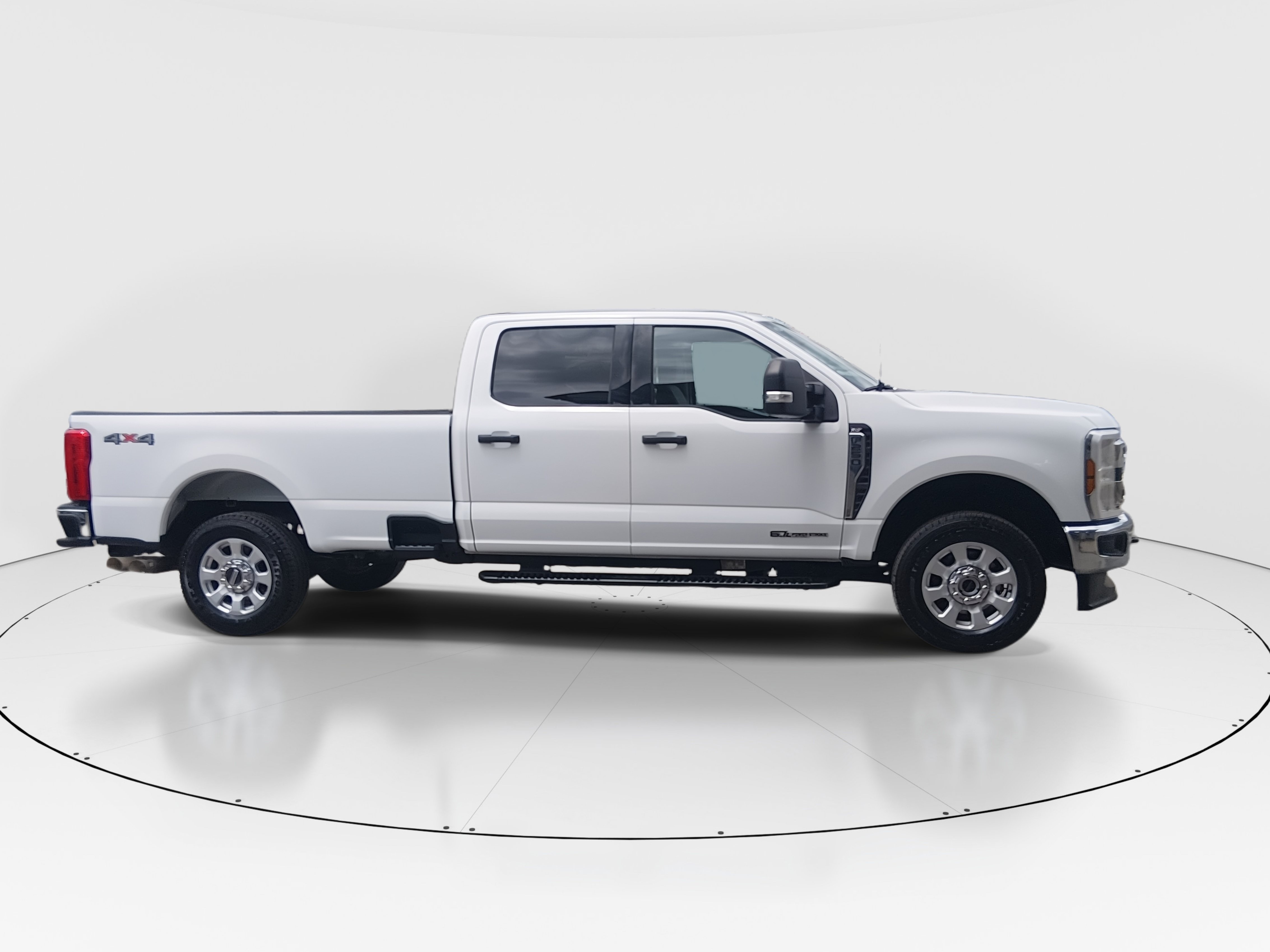 2024 Ford F-250 Super Duty XLT - Photo 8