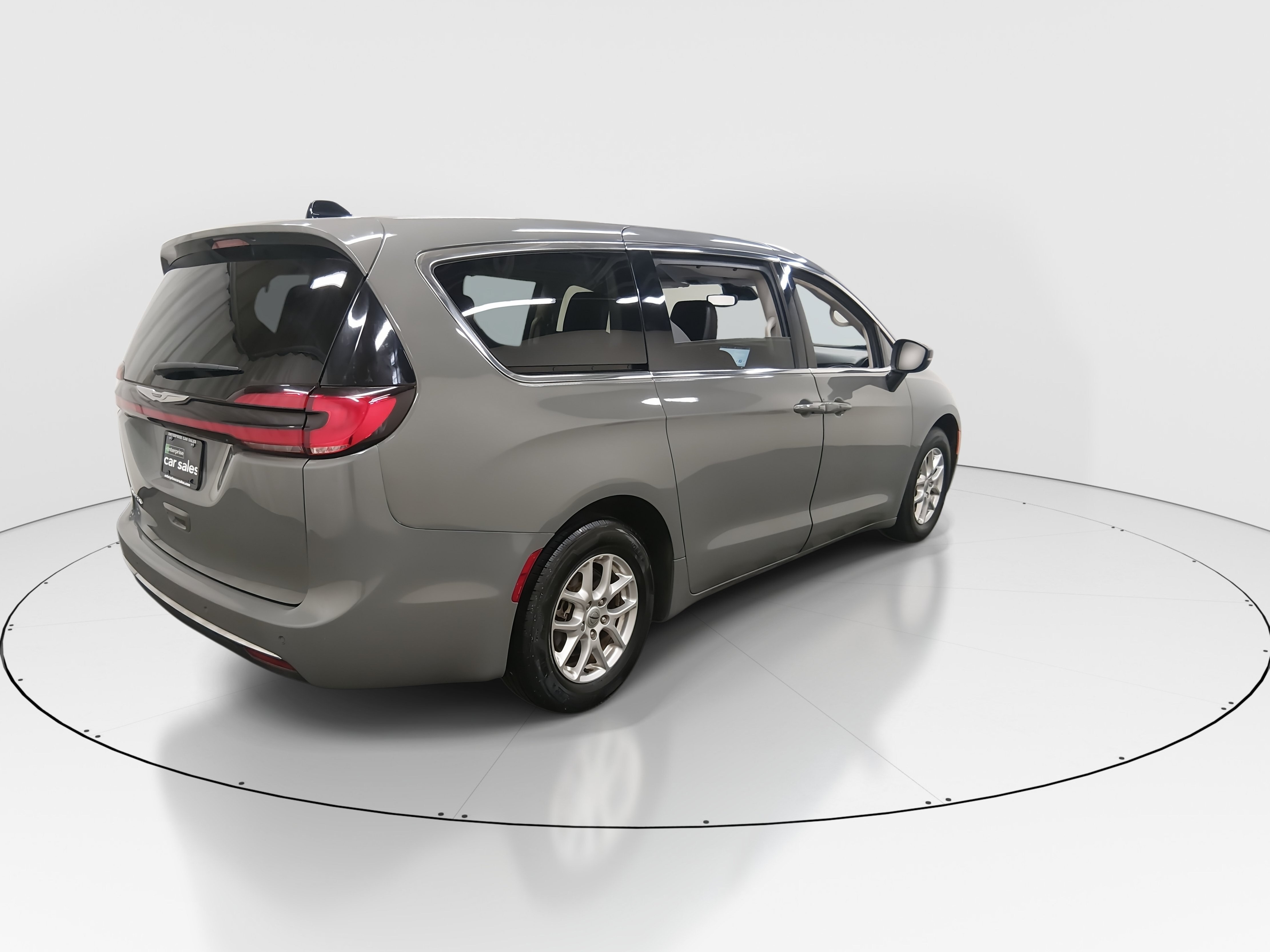 2023 Chrysler Pacifica Touring L - Photo 7