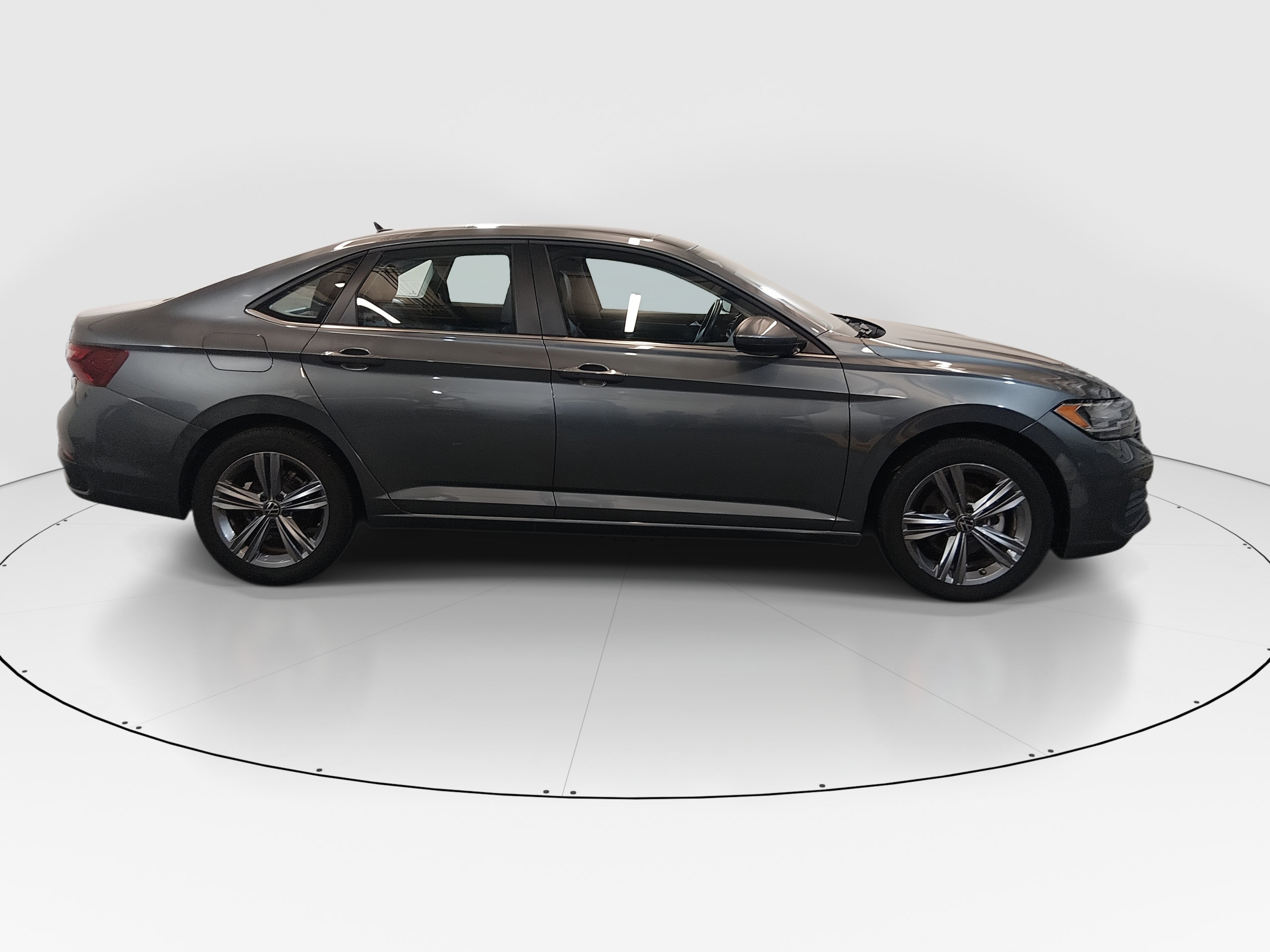 2024 Volkswagen Jetta SE - Photo 8