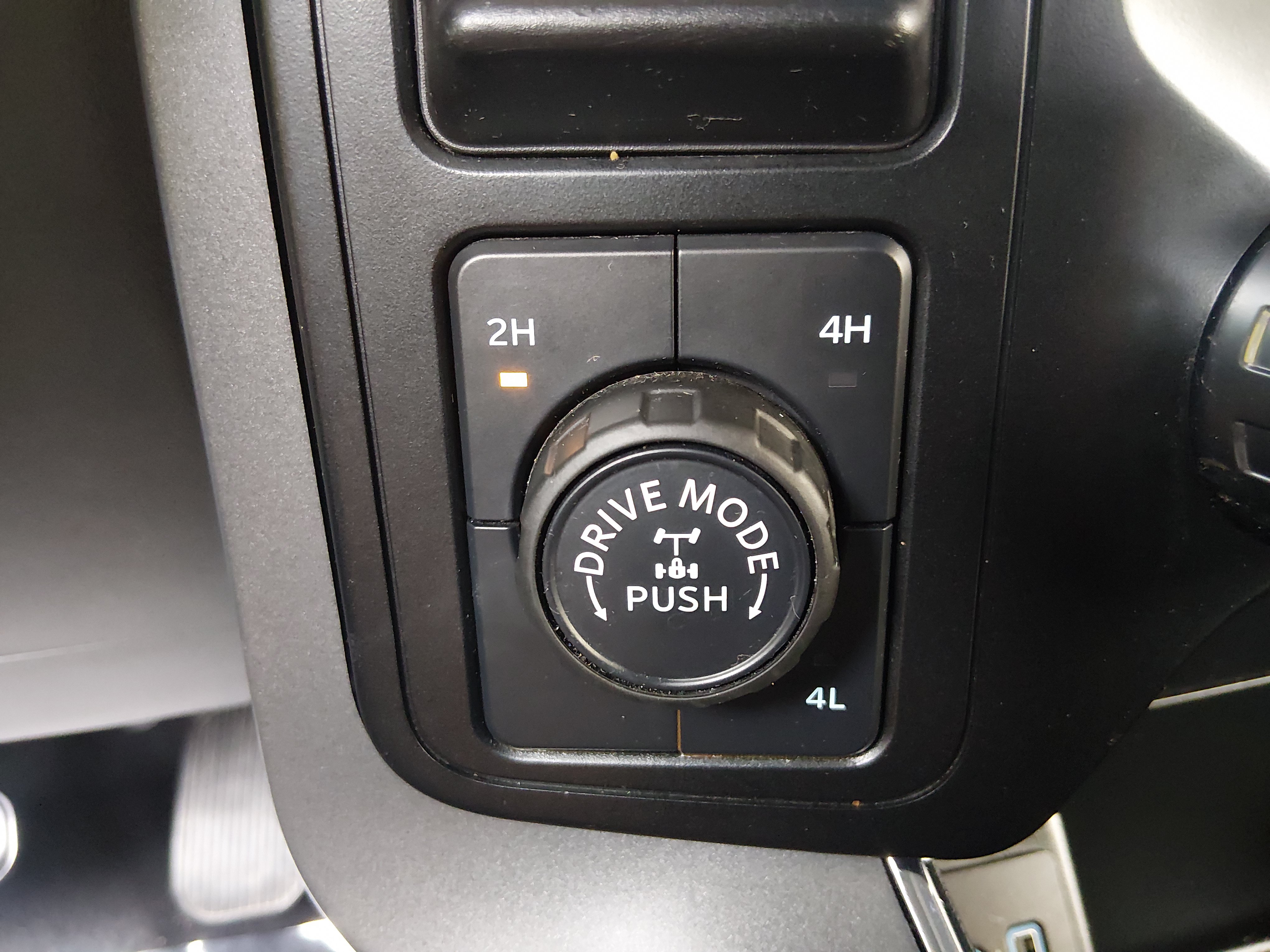 2024 Ford F-150 XLT - Photo 19