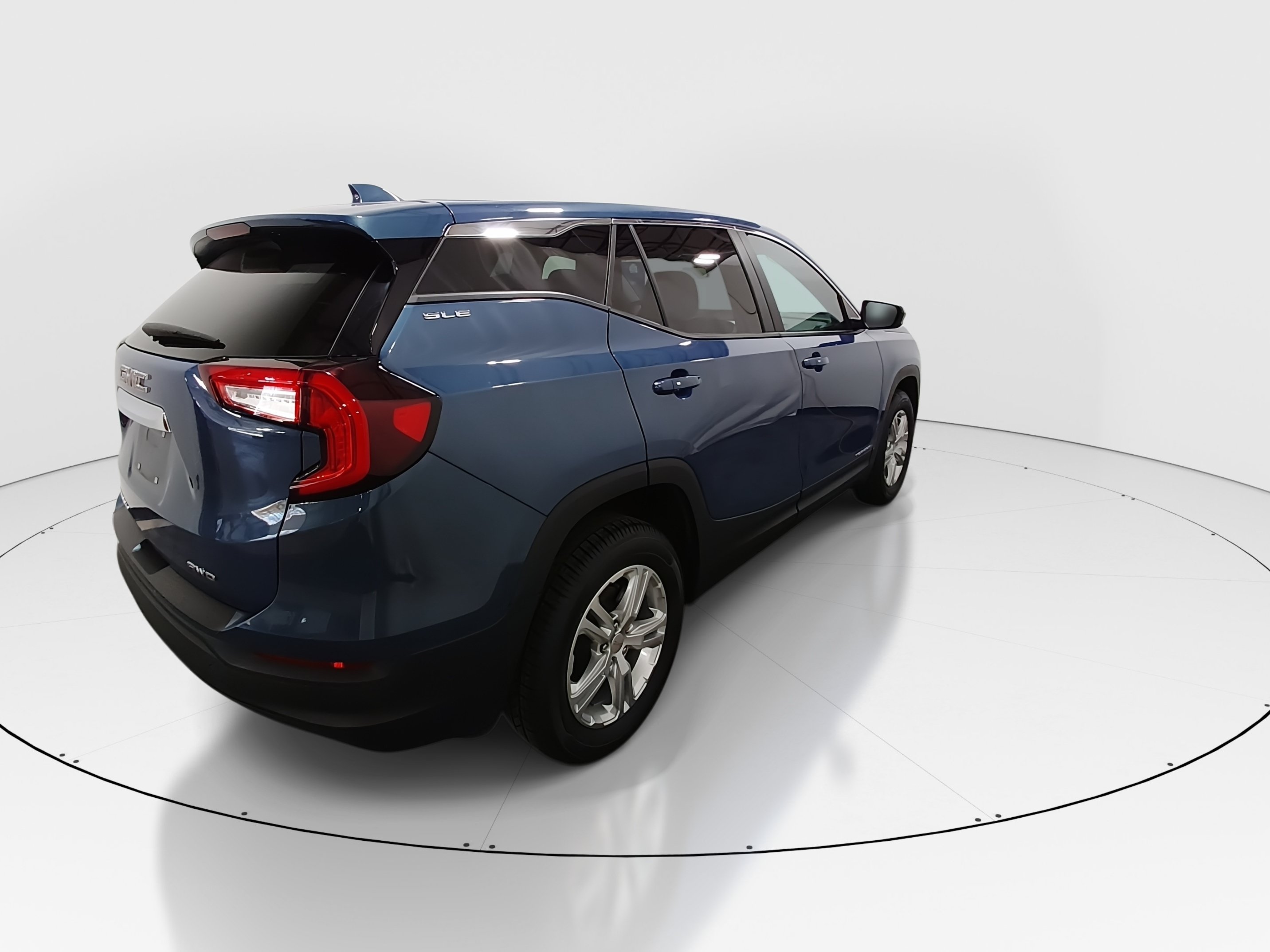 2024 GMC Terrain SLE - Photo 7