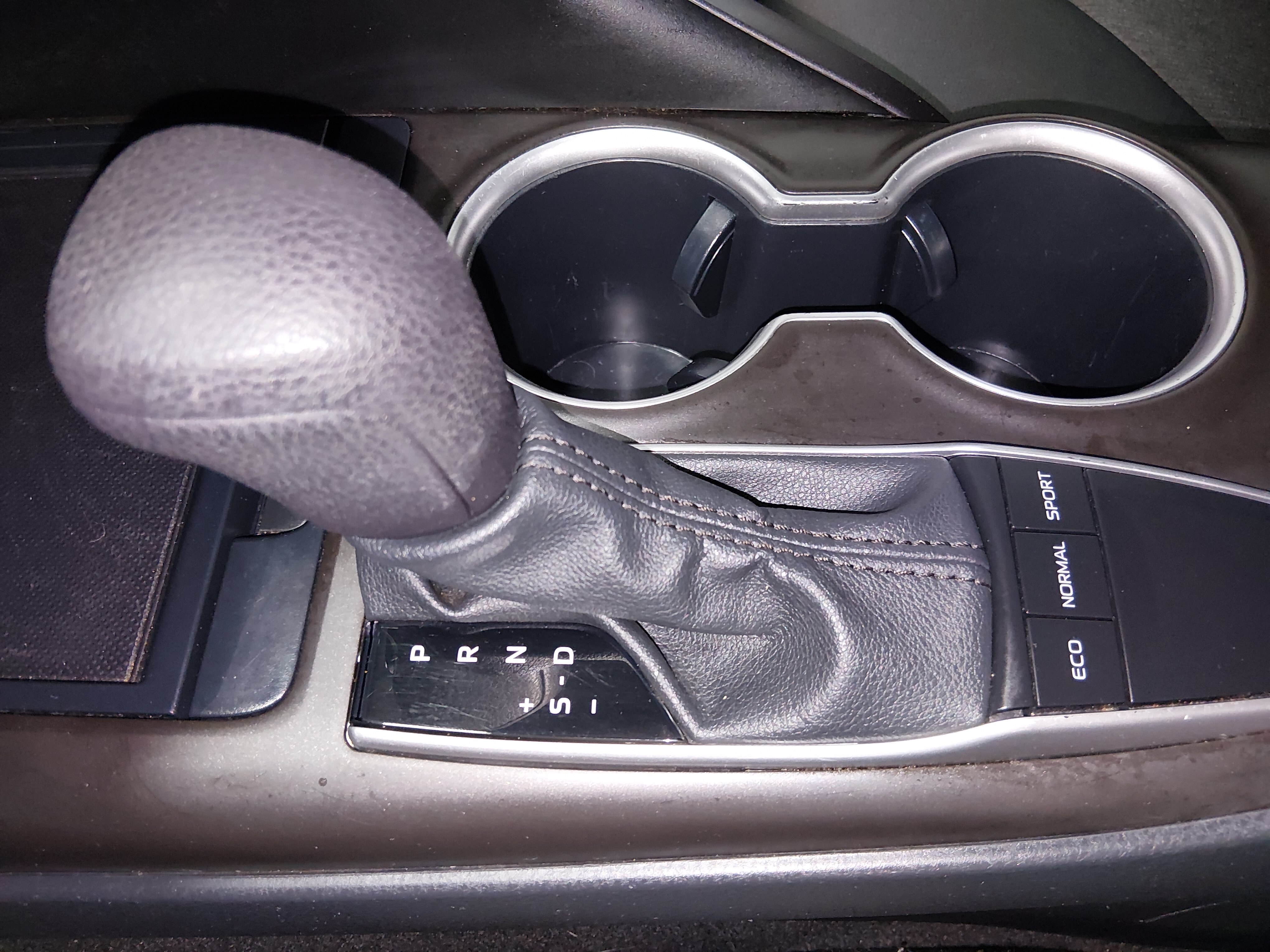 2023 Toyota Camry LE - Photo 13