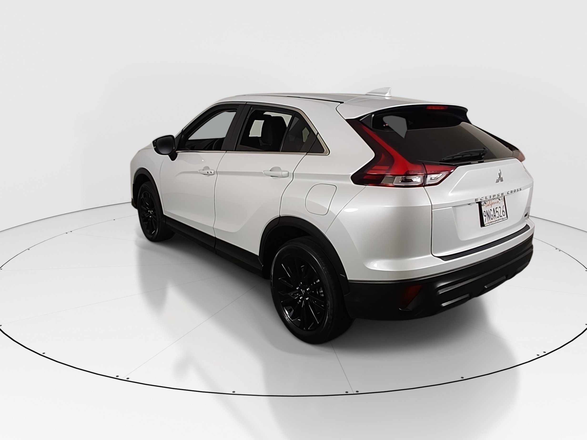 2024 Mitsubishi Eclipse Cross LE - Photo 5
