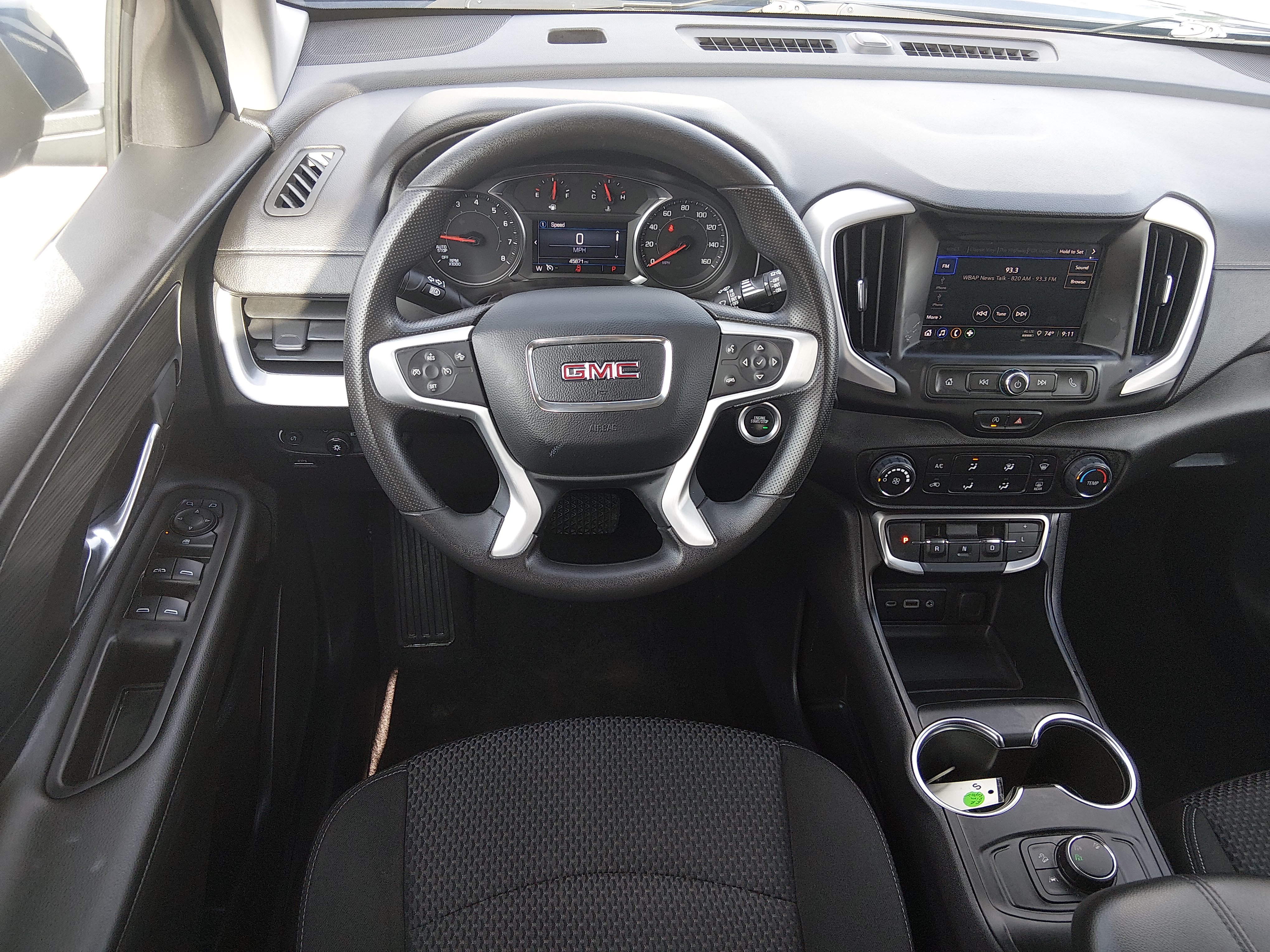 2024 GMC Terrain SLE - Photo 17