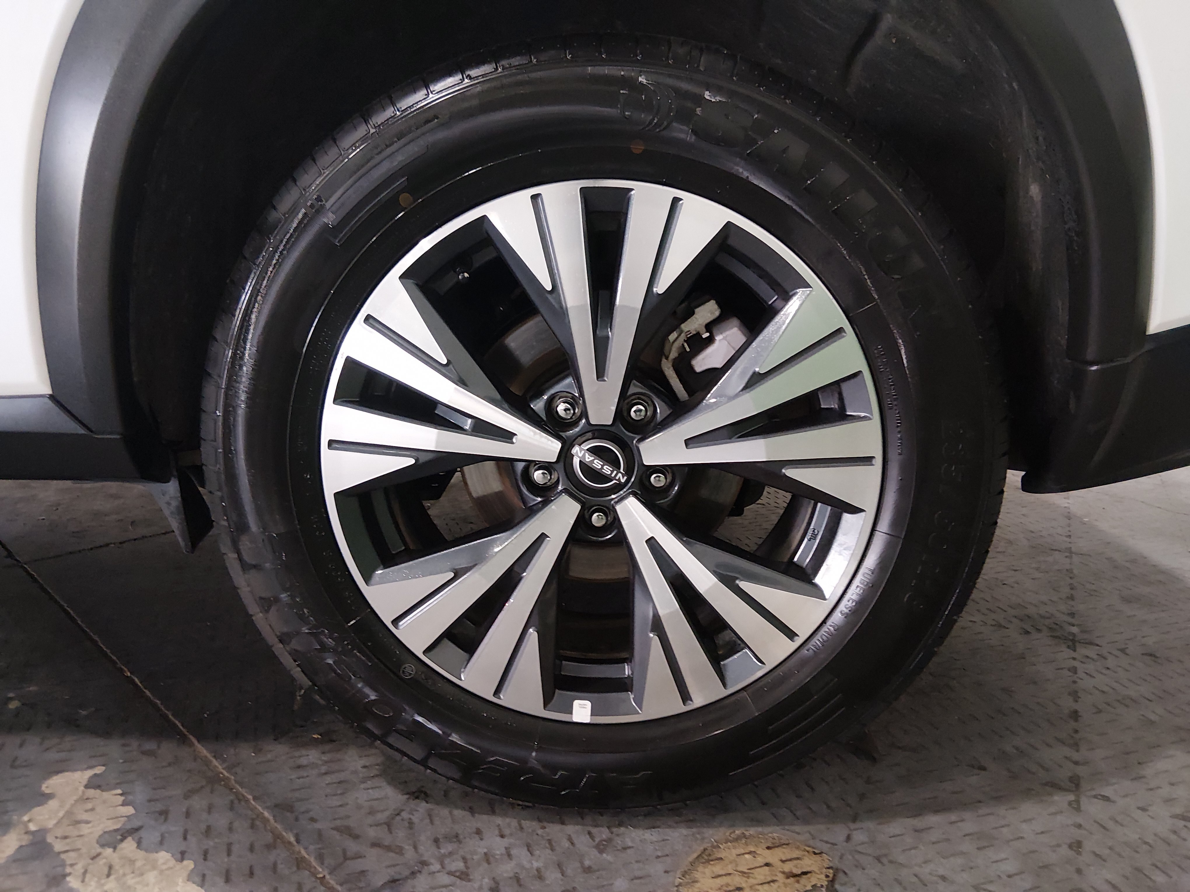 2023 Nissan Rogue SV - Photo 10