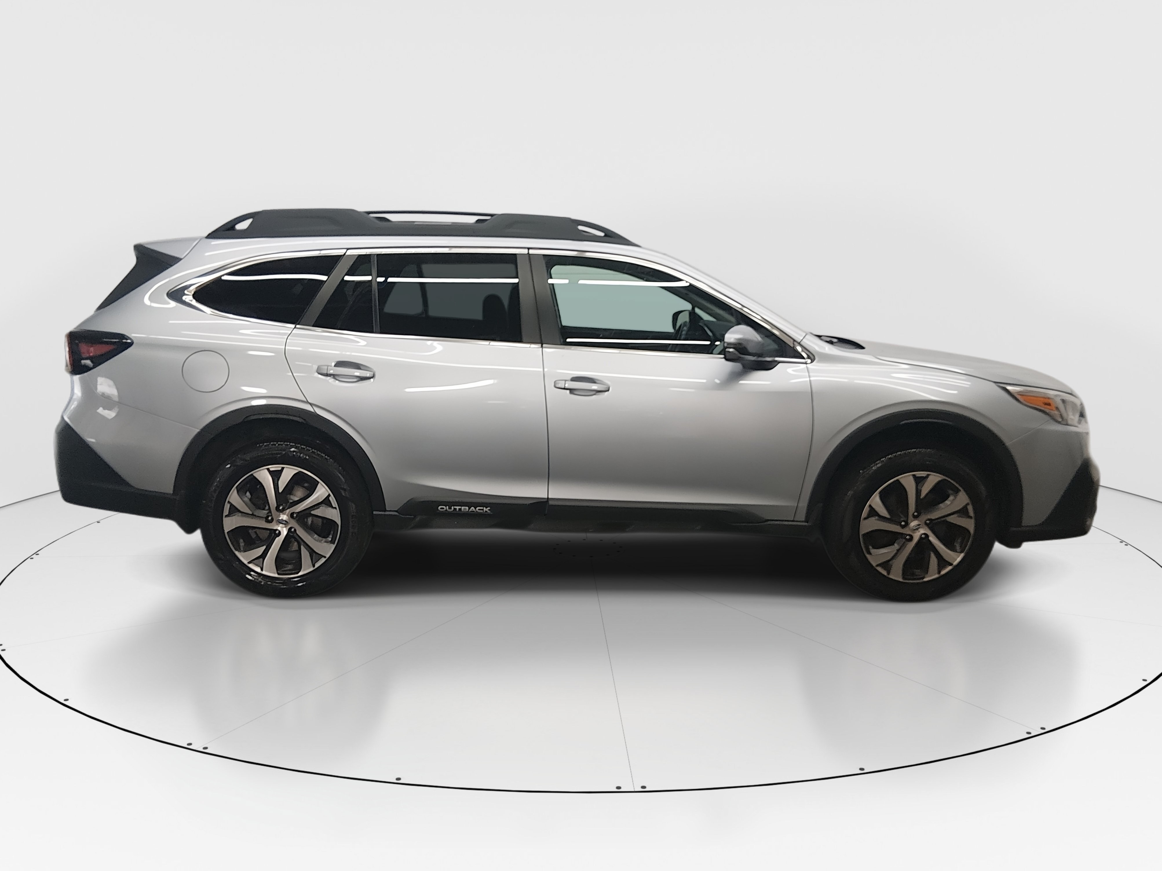2022 Subaru Outback Limited - Photo 8