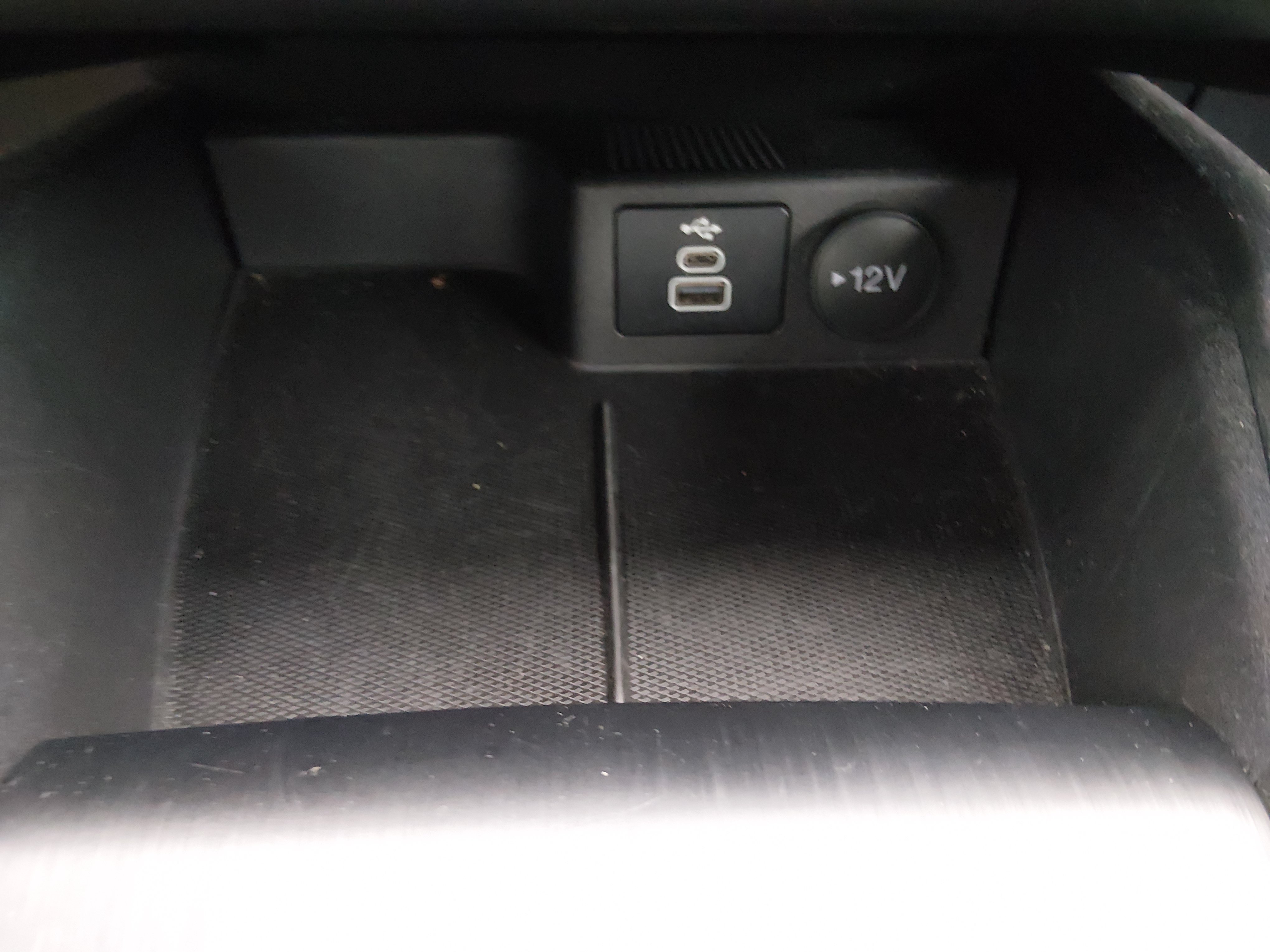 2025 Ford Escape ST-Line - Photo 18