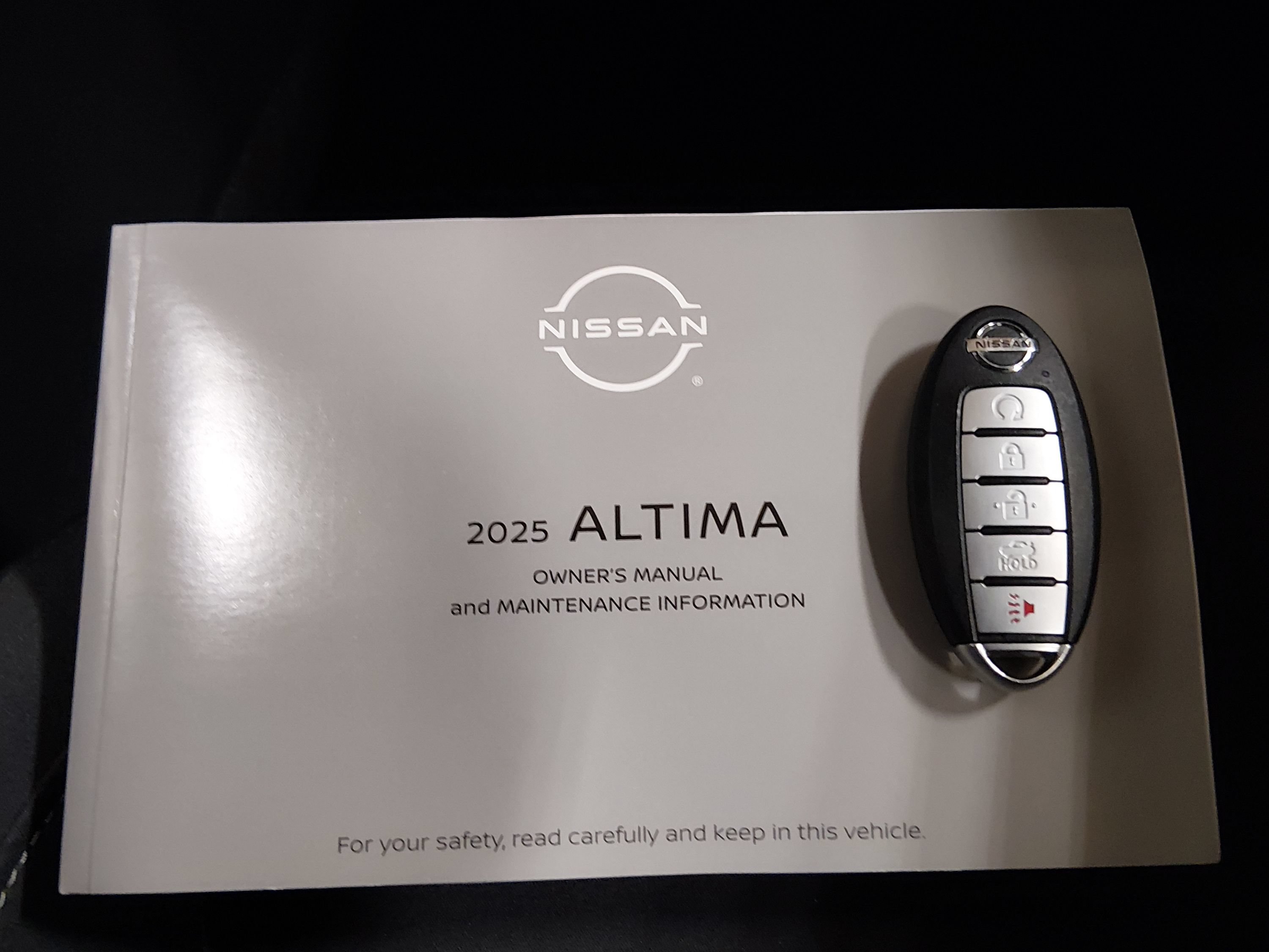 2025 Nissan Altima SV - Photo 15