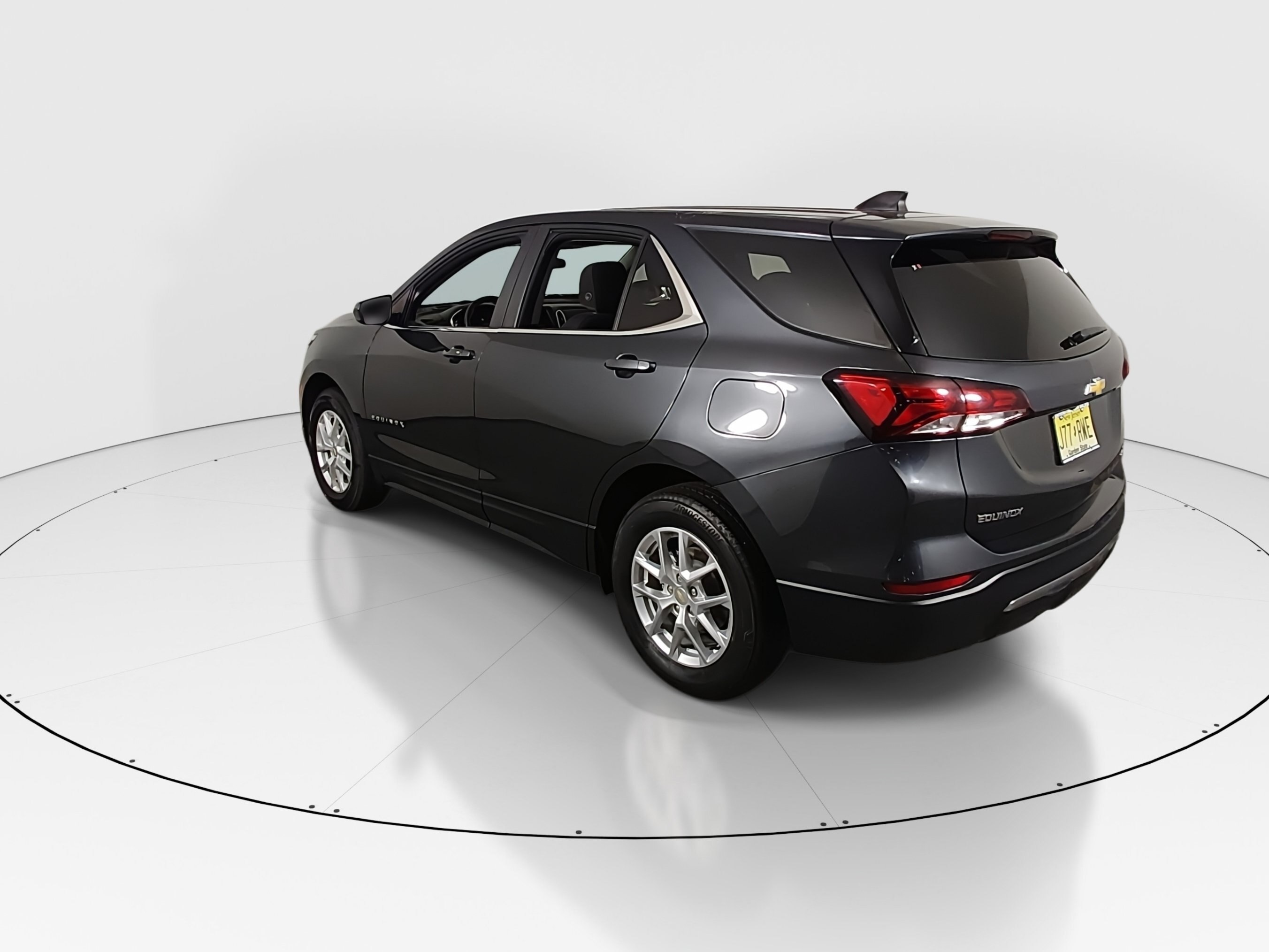 2023 Chevrolet Equinox LT - Photo 5