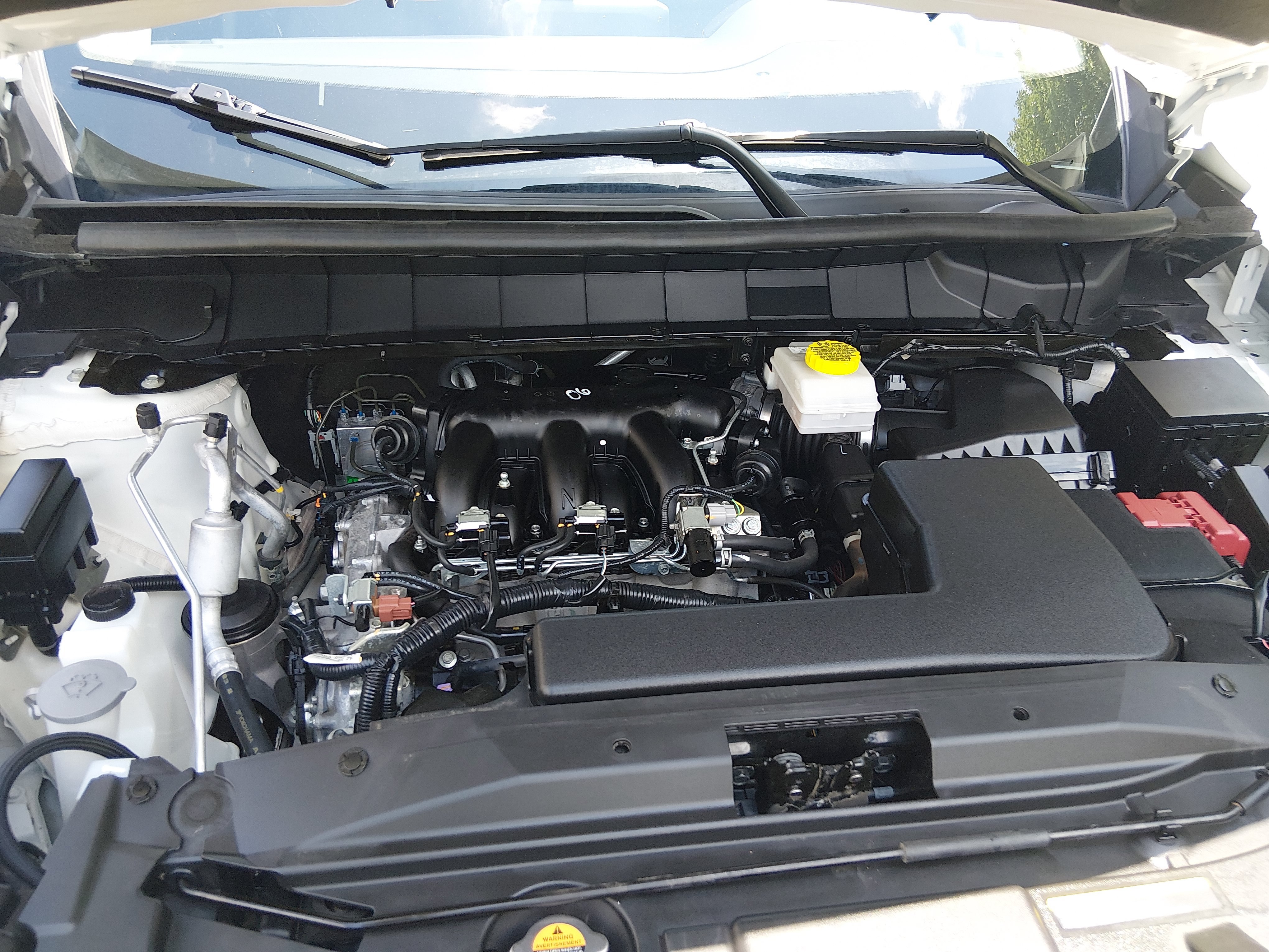 2024 Nissan Pathfinder SV - Photo 9