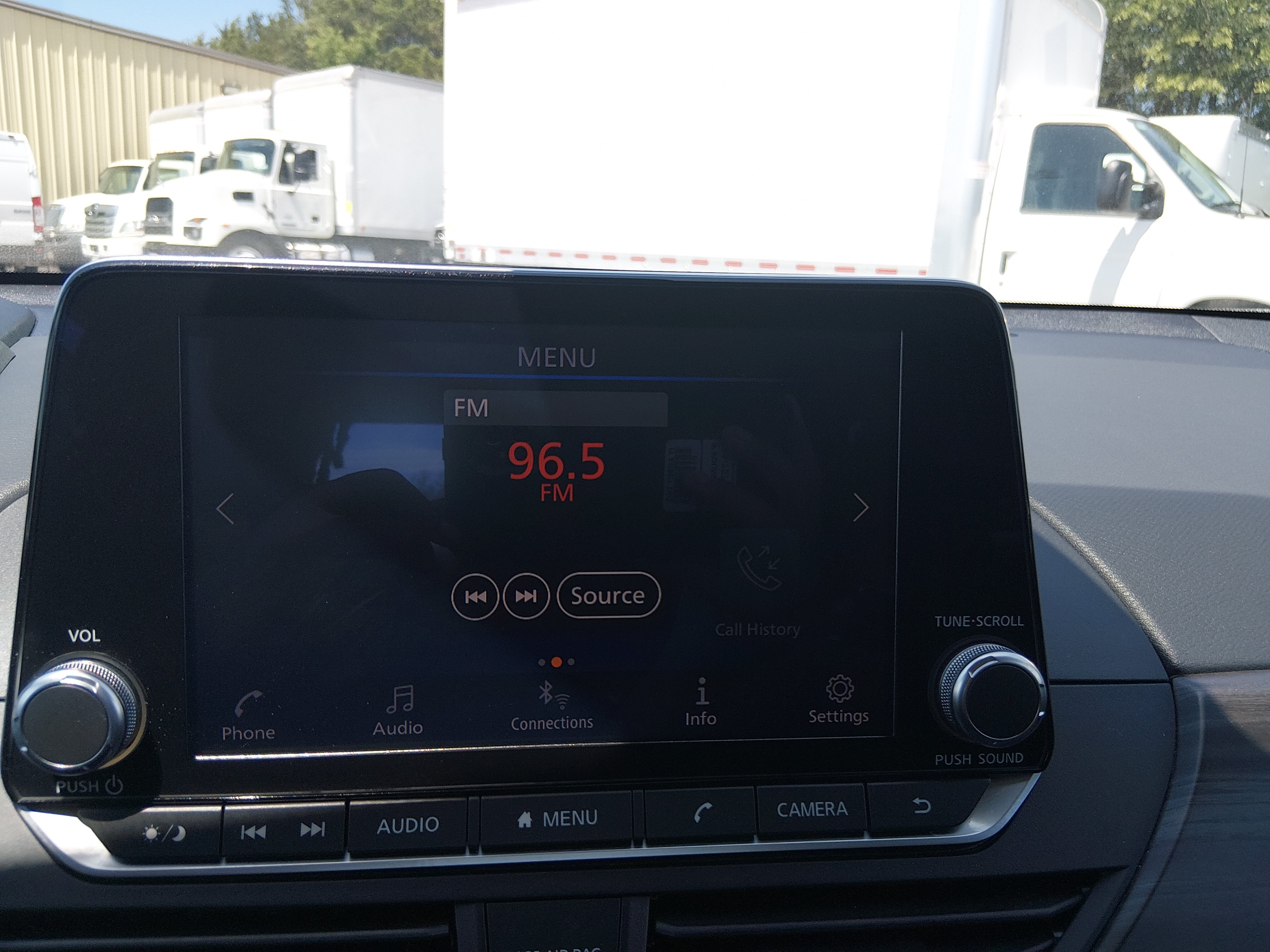 2024 Nissan Altima SV - Photo 18