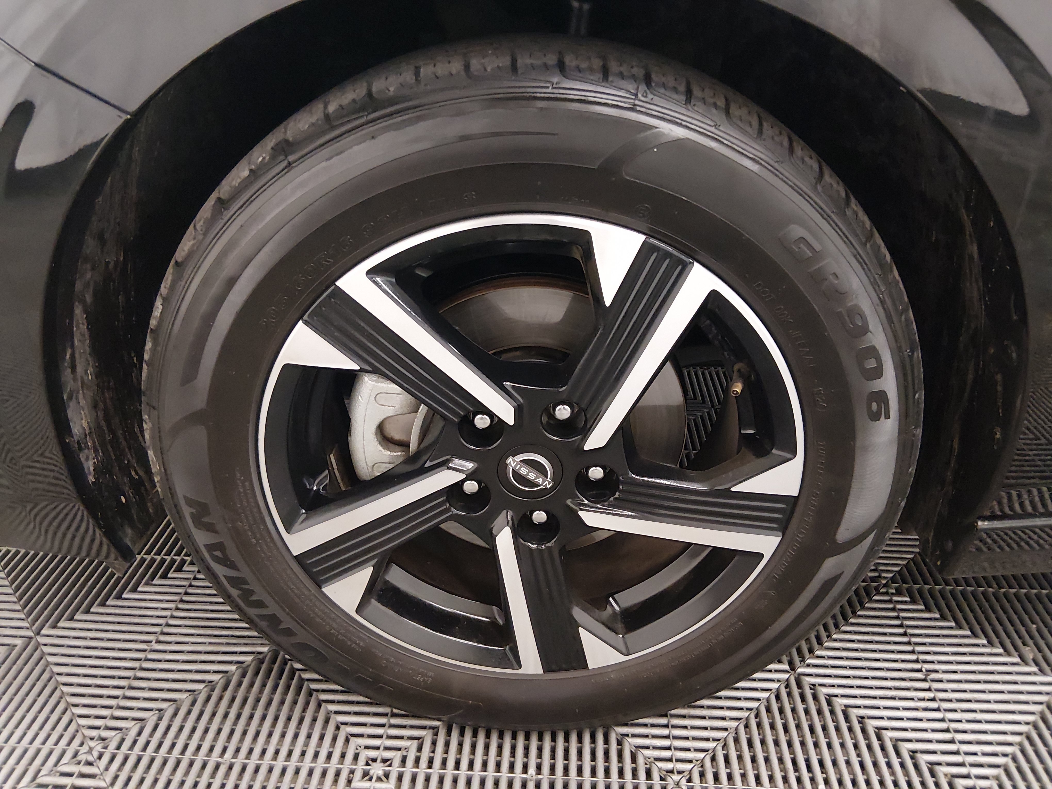 2024 Nissan Sentra SV - Photo 10