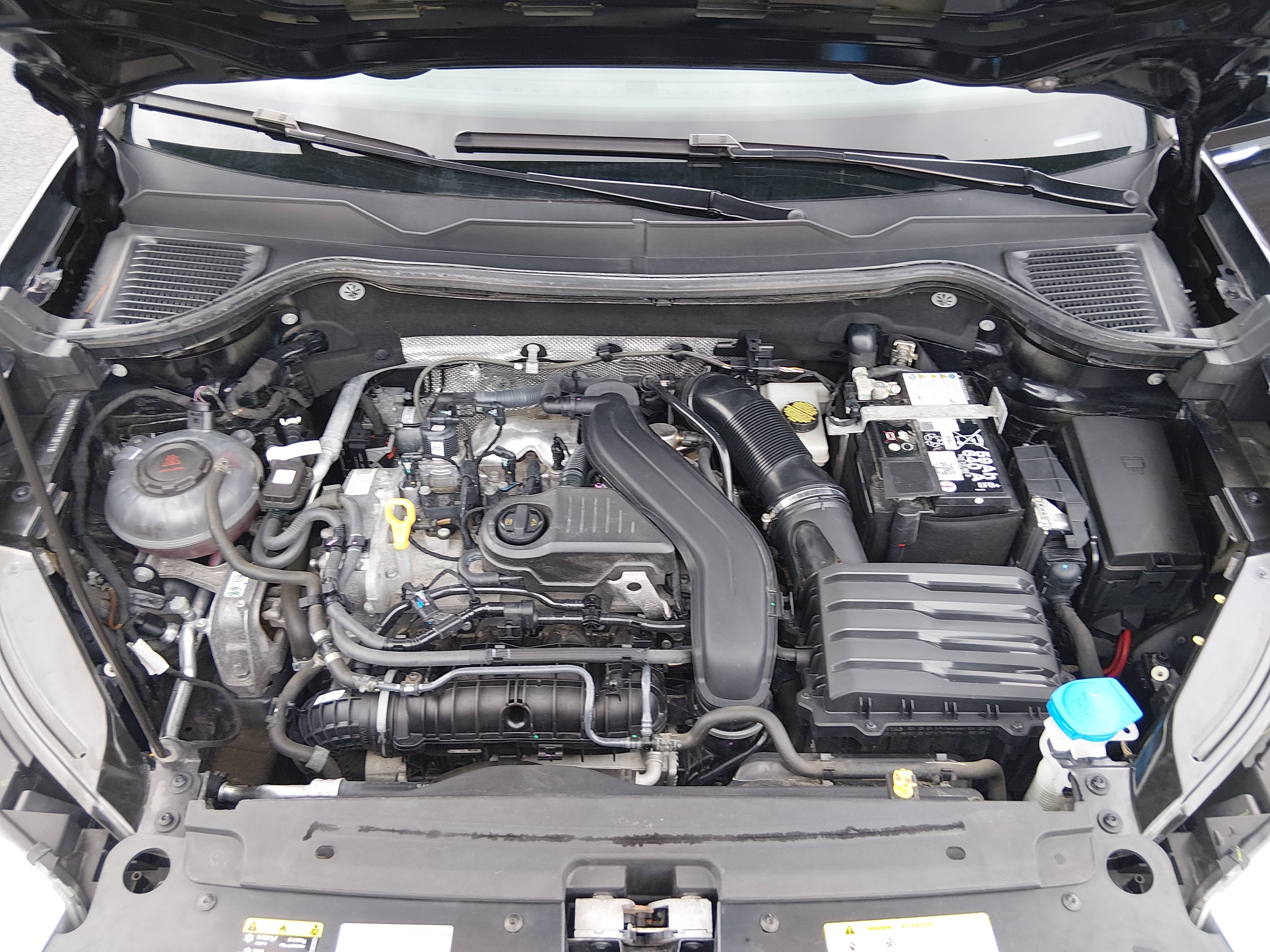 2024 Volkswagen Taos SE - Photo 9