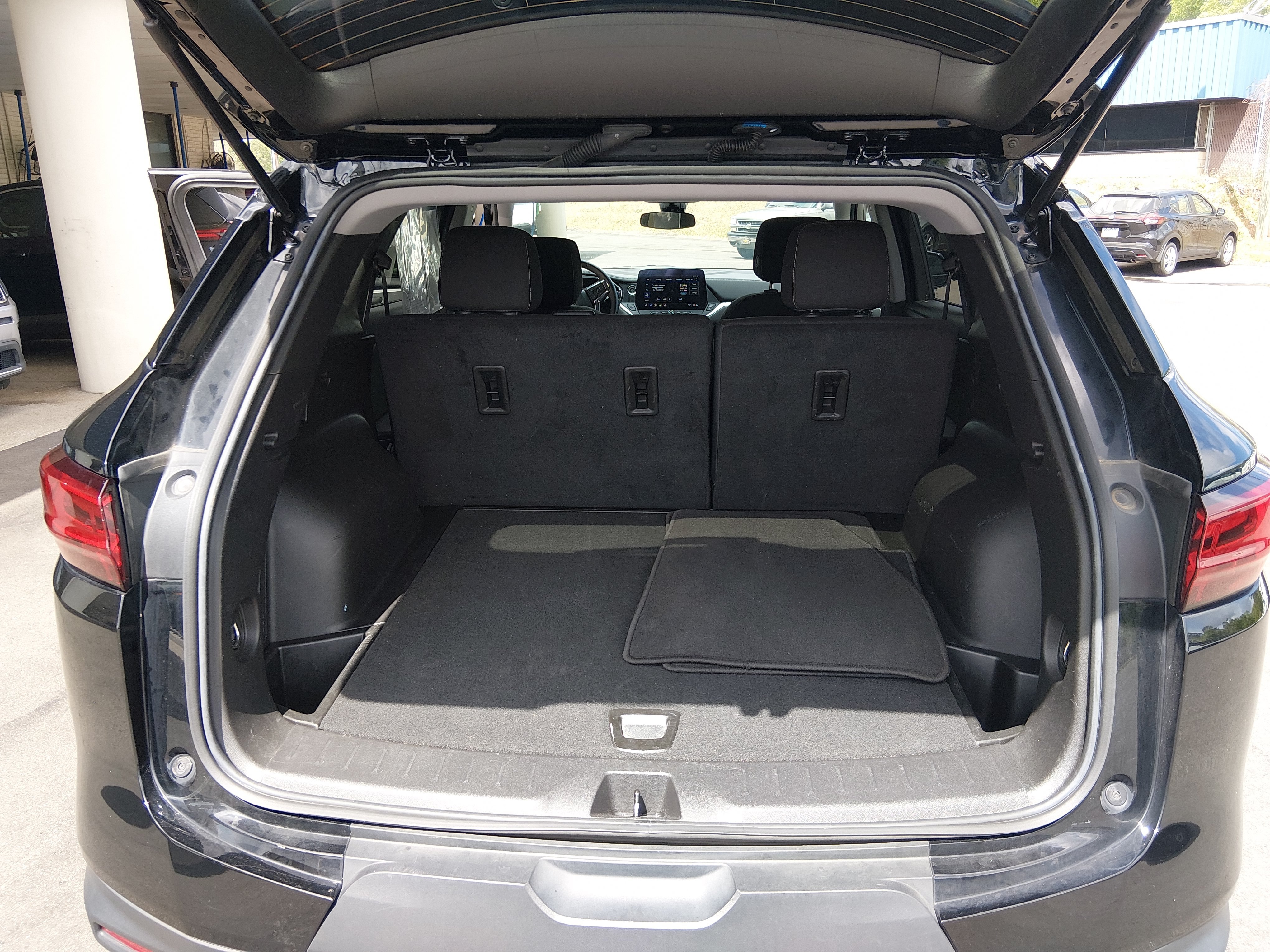 2025 Chevrolet Blazer 2LT - Photo 11