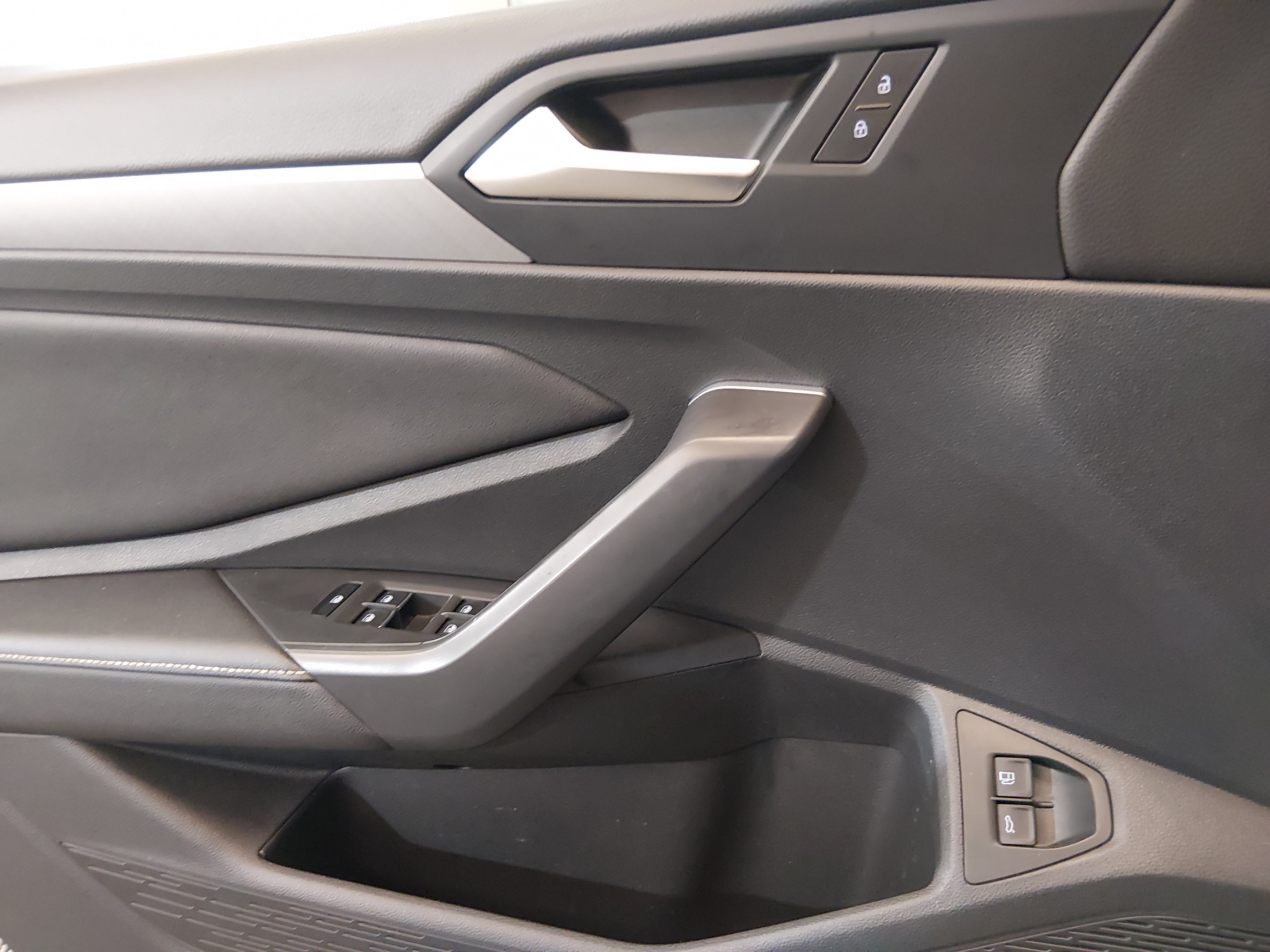 2024 Volkswagen Jetta SE - Photo 18