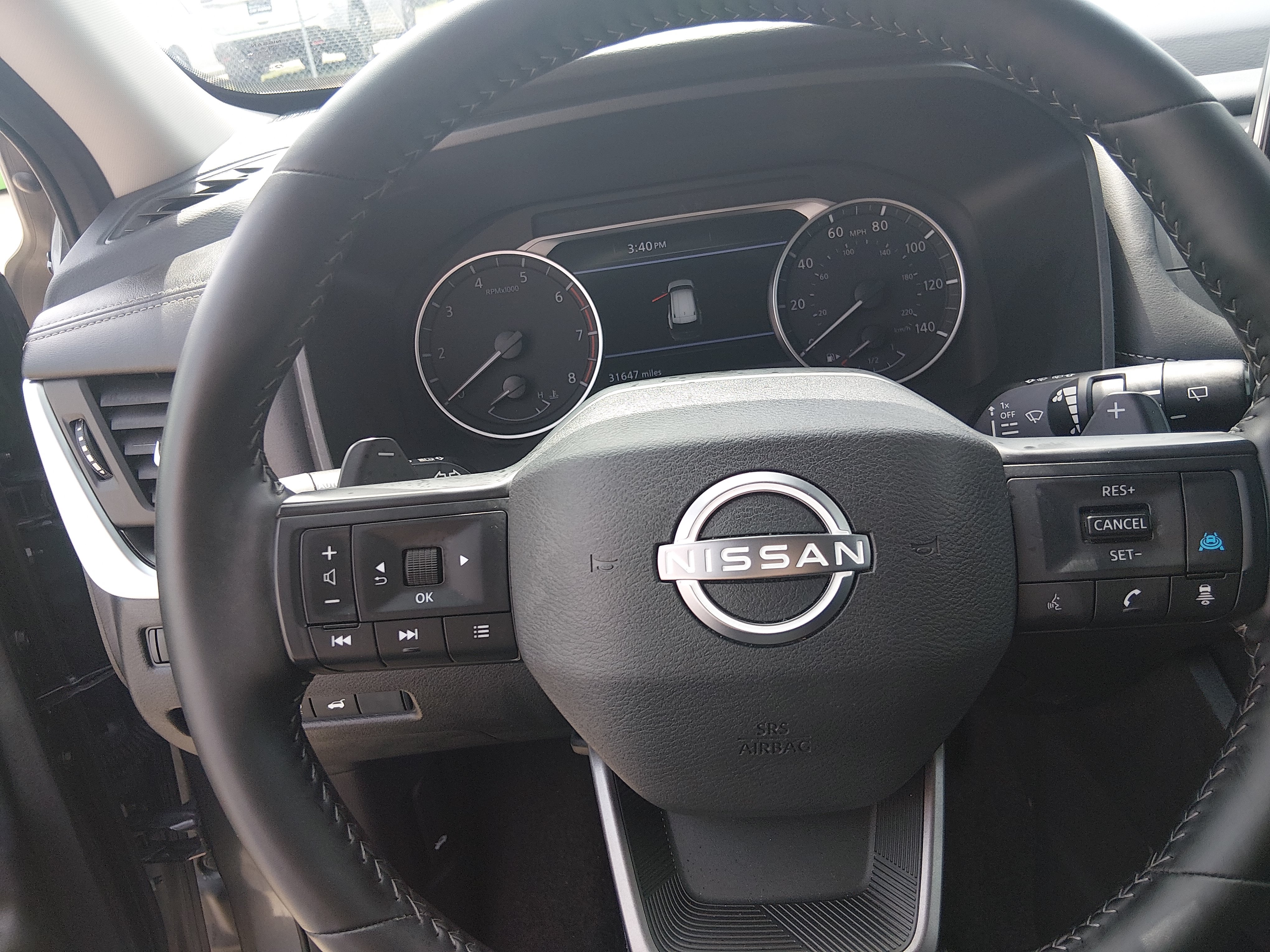 2025 Nissan Rogue SV - Photo 12