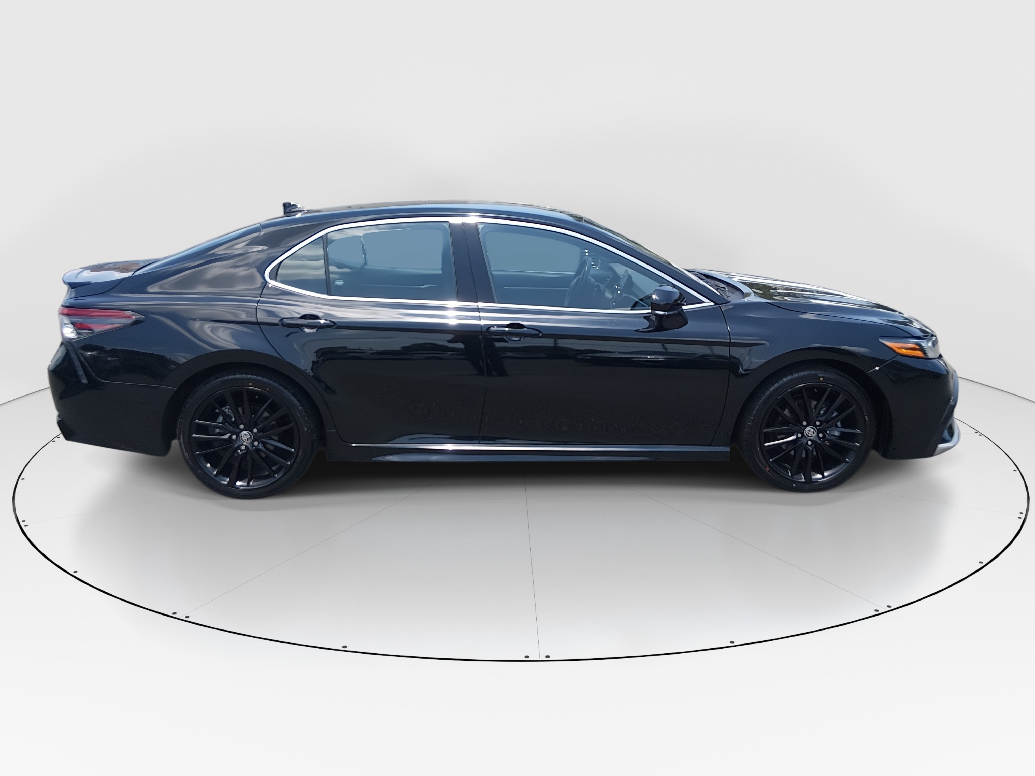 2023 Toyota Camry XSE - Photo 8