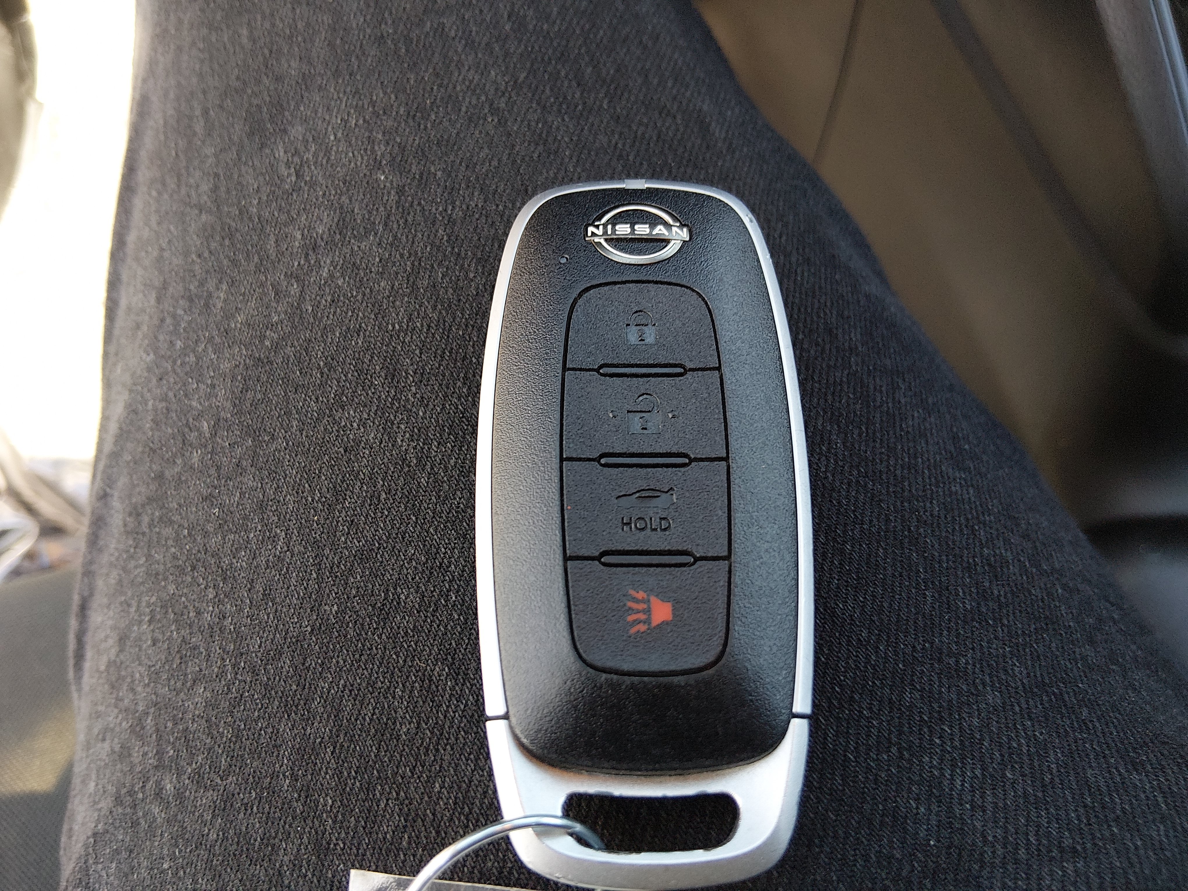 2025 Nissan Versa Sedan SV - Photo 15
