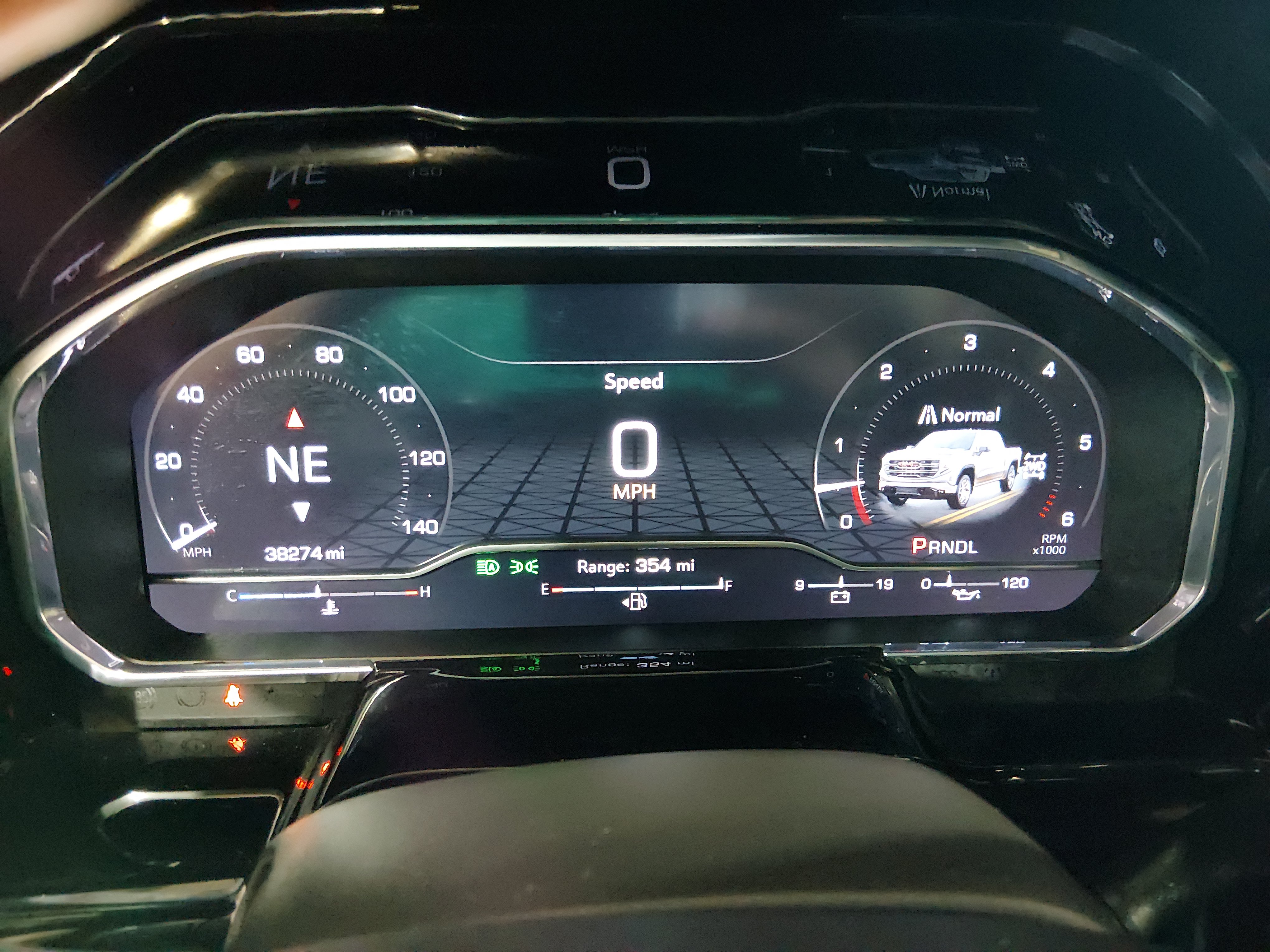 2025 GMC Sierra 1500 SLT - Photo 14