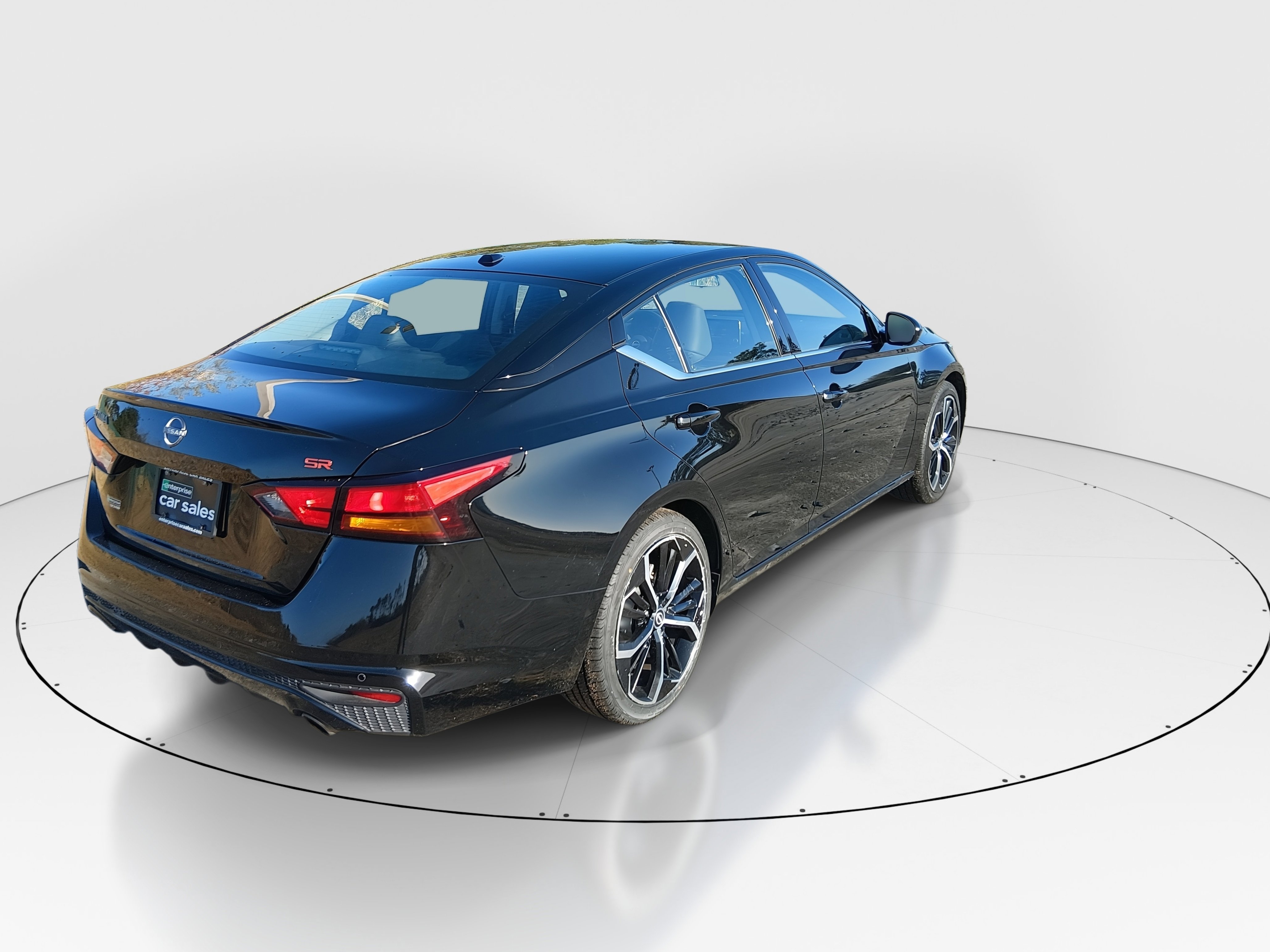 2024 Nissan Altima SR - Photo 7