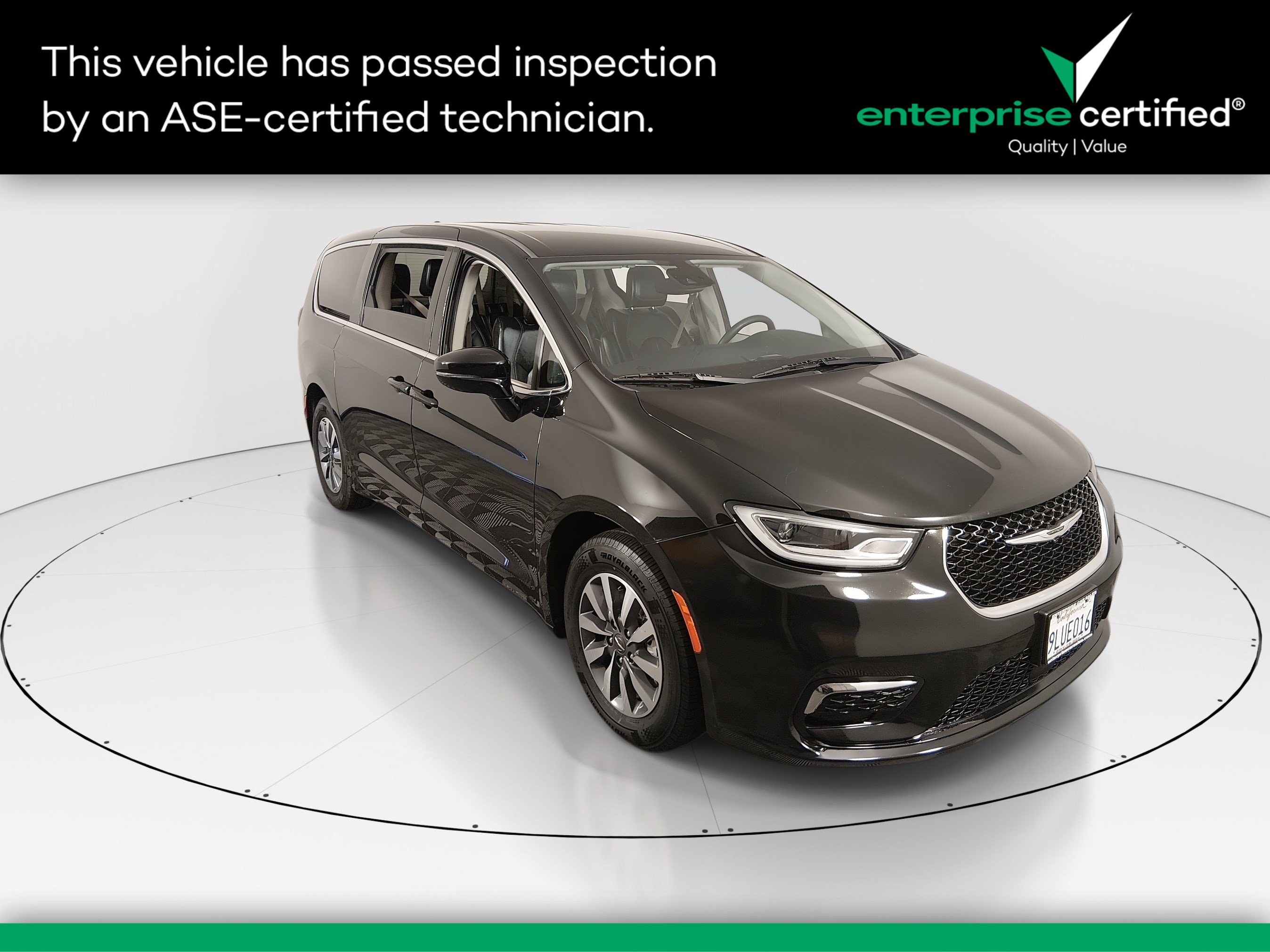 2024 Chrysler Pacifica PHEV Select