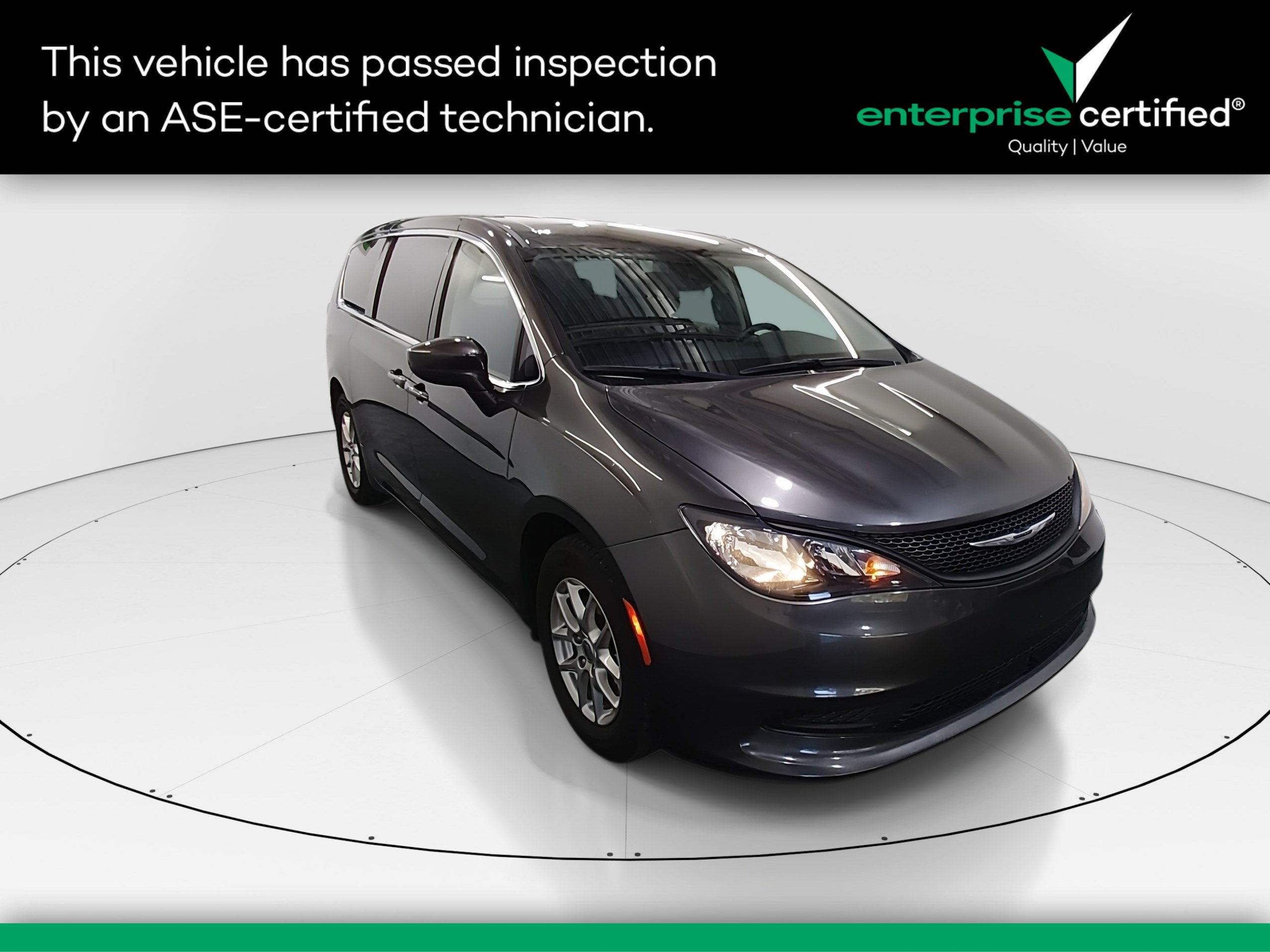 2023 Chrysler Voyager LX