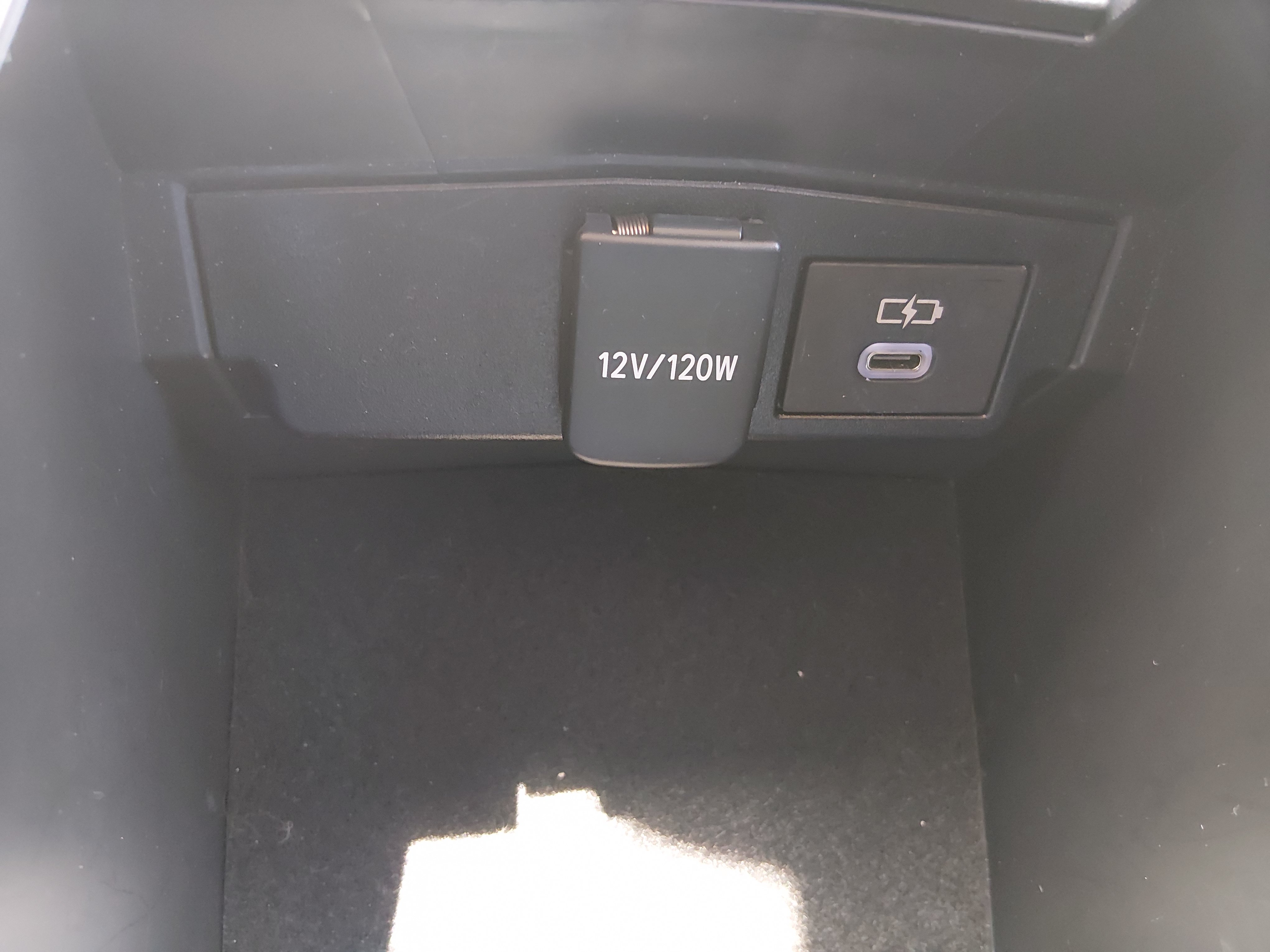 2024 Toyota Corolla LE - Photo 18