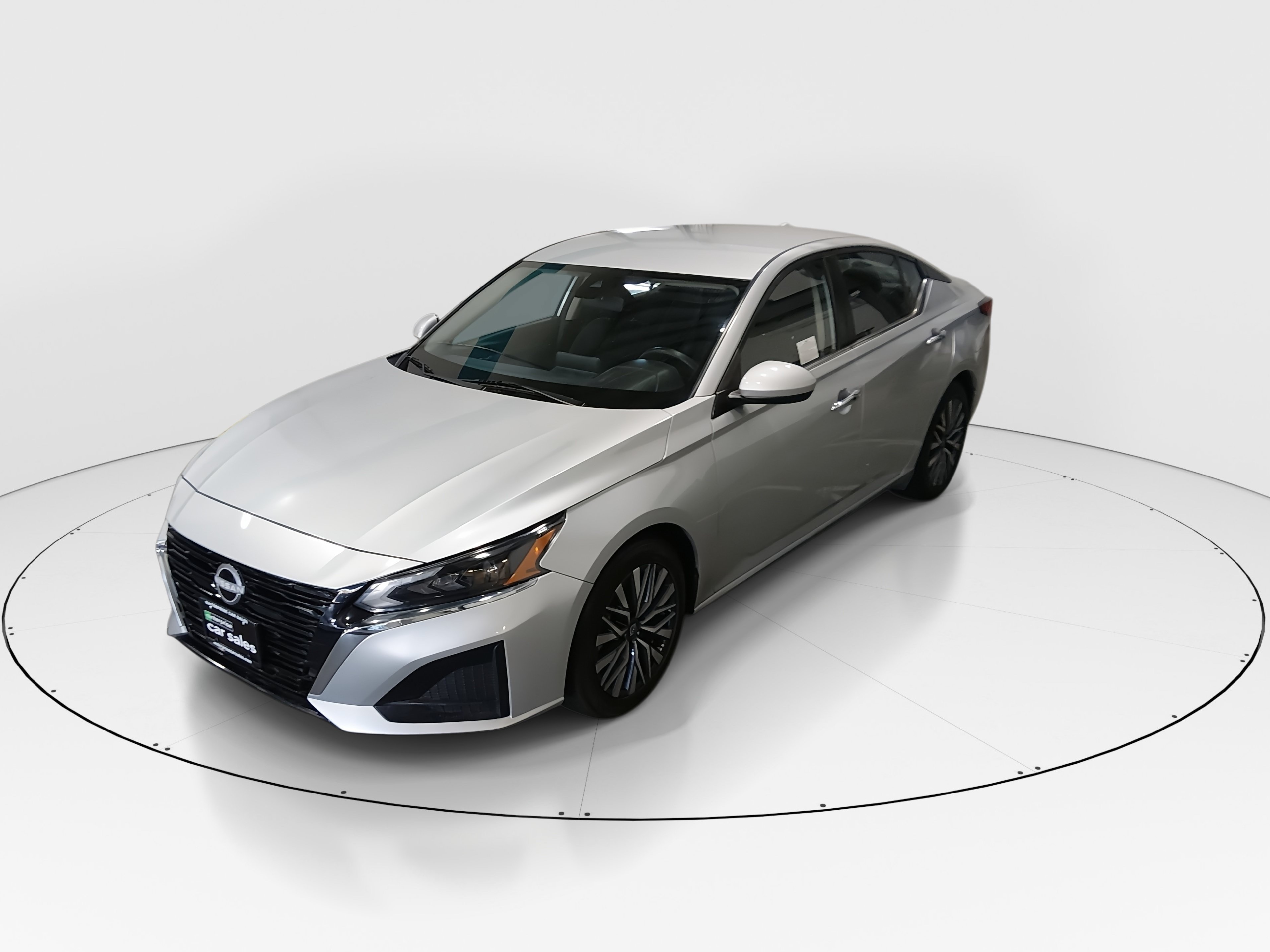 2023 Nissan Altima SV - Photo 3