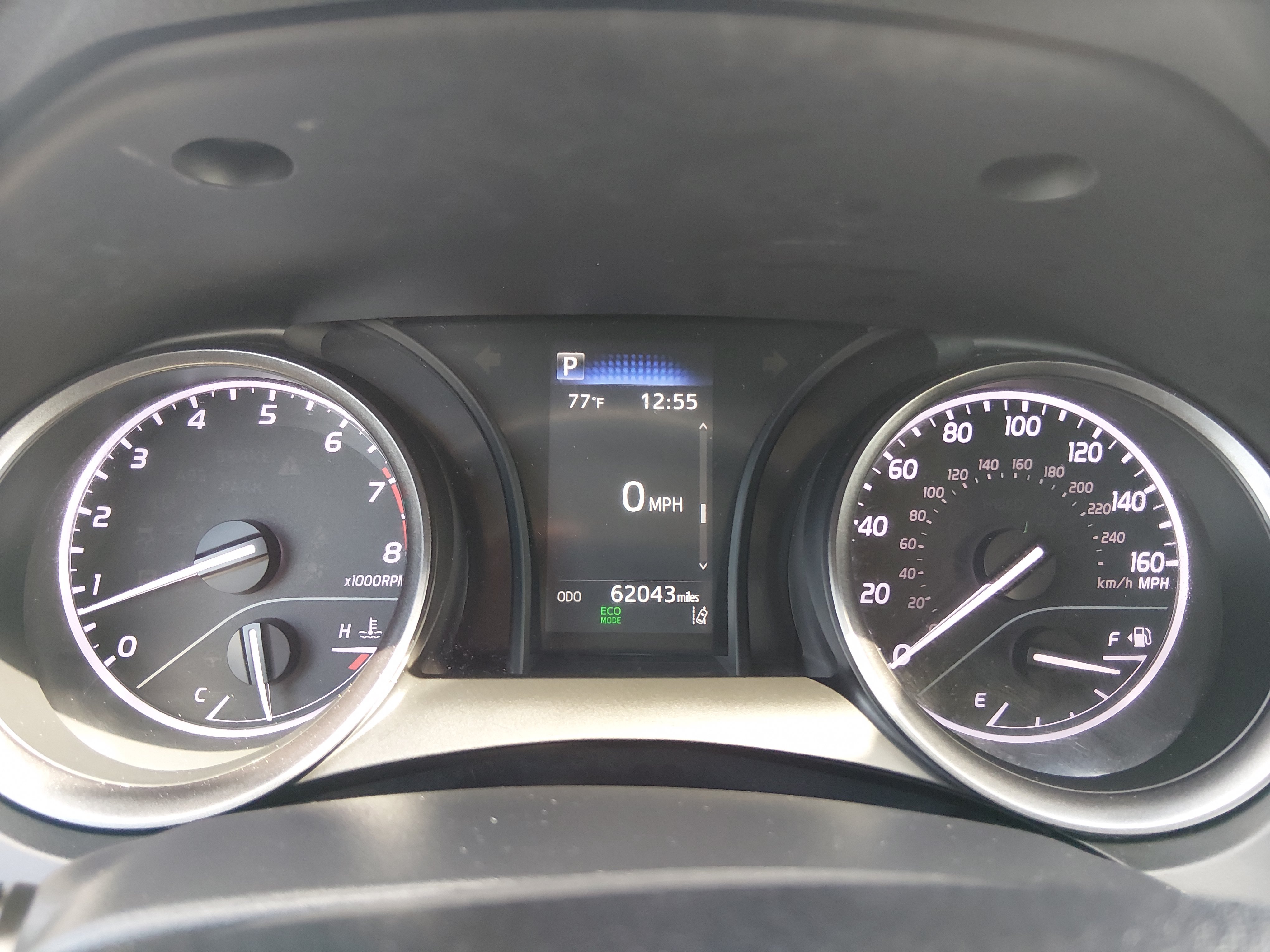2024 Toyota Camry SE - Photo 14