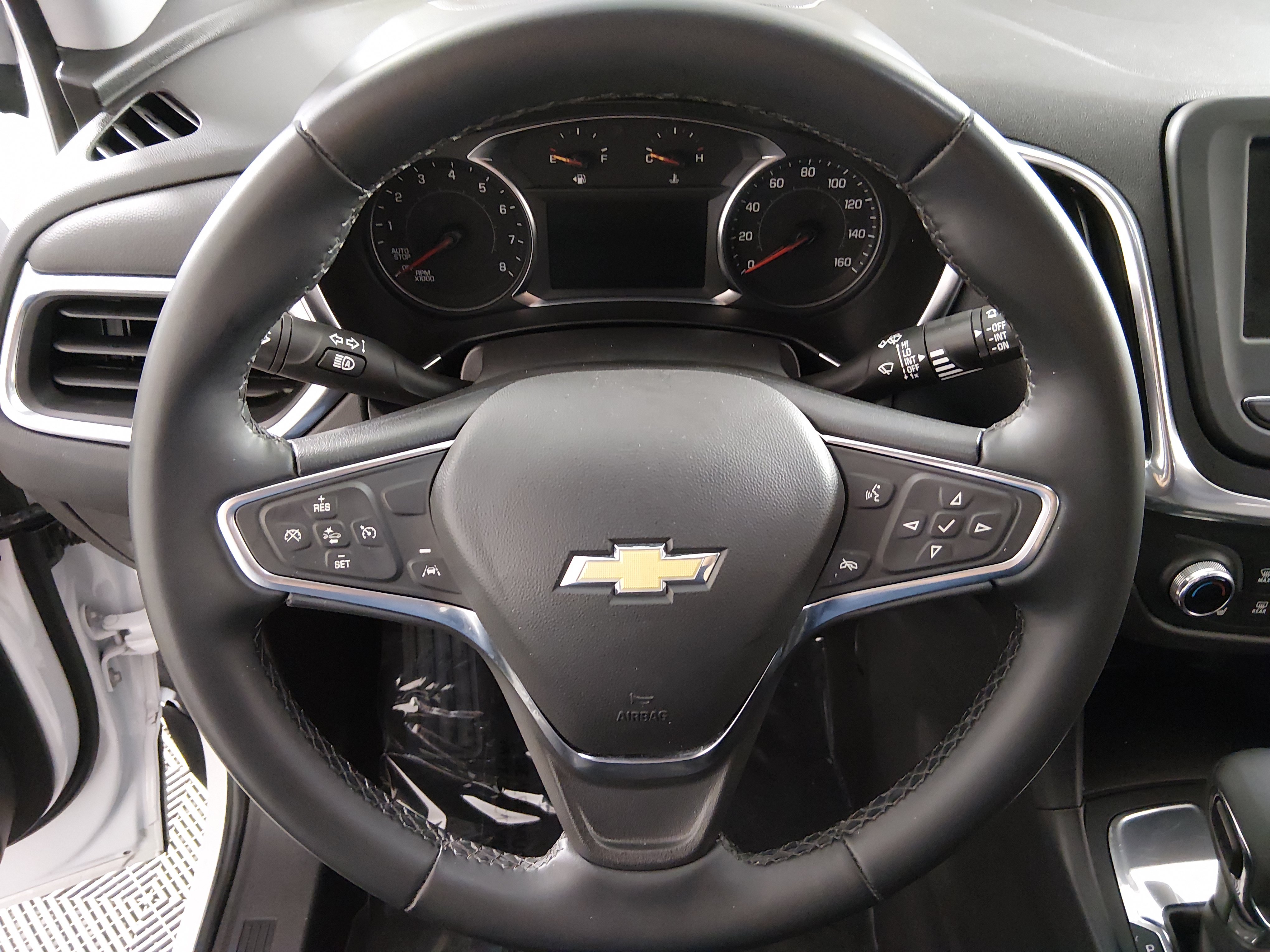 2024 Chevrolet Equinox LT - Photo 12