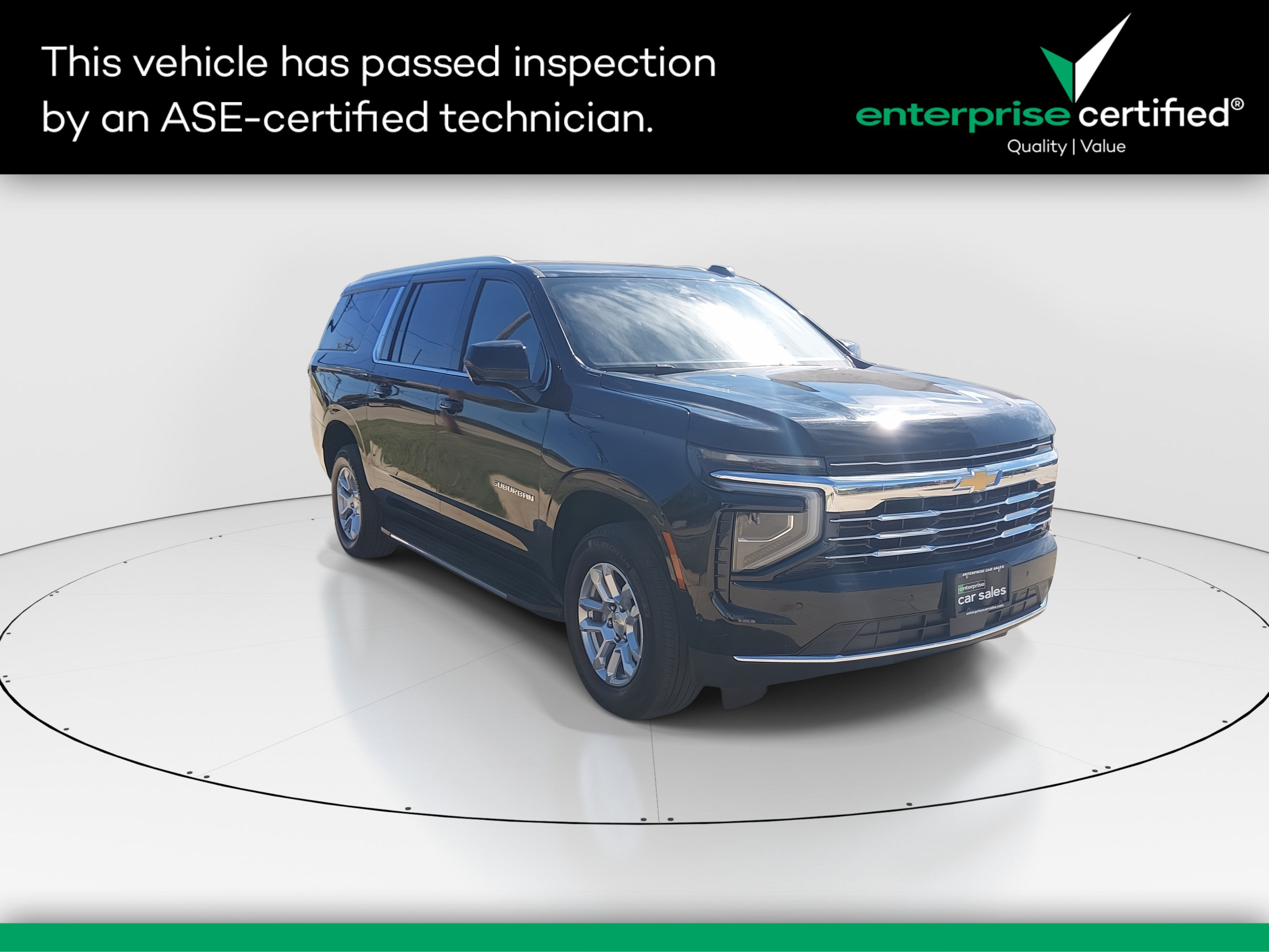 2025 Chevrolet Suburban LT