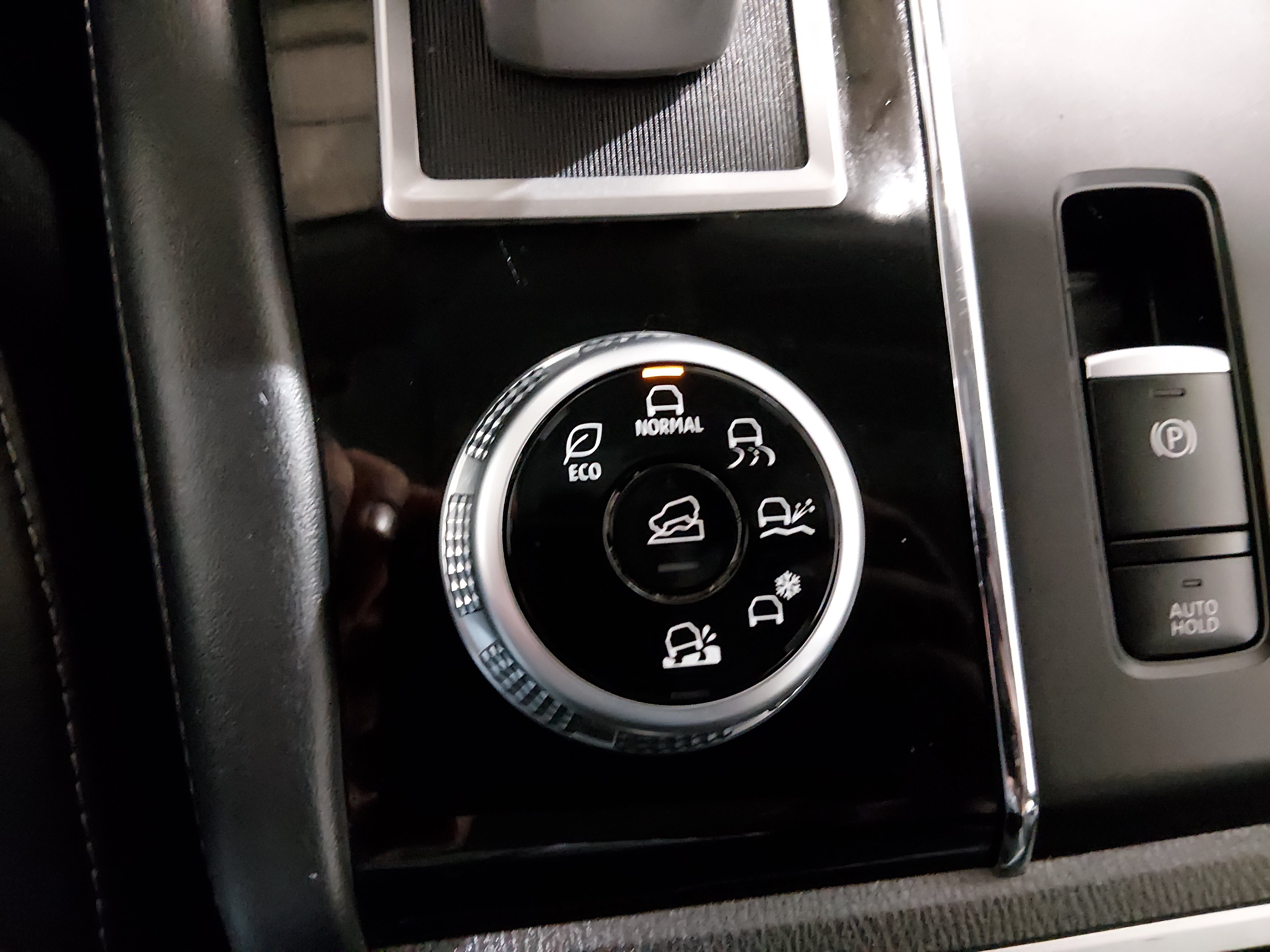 2024 Mitsubishi Outlander SE - Photo 21