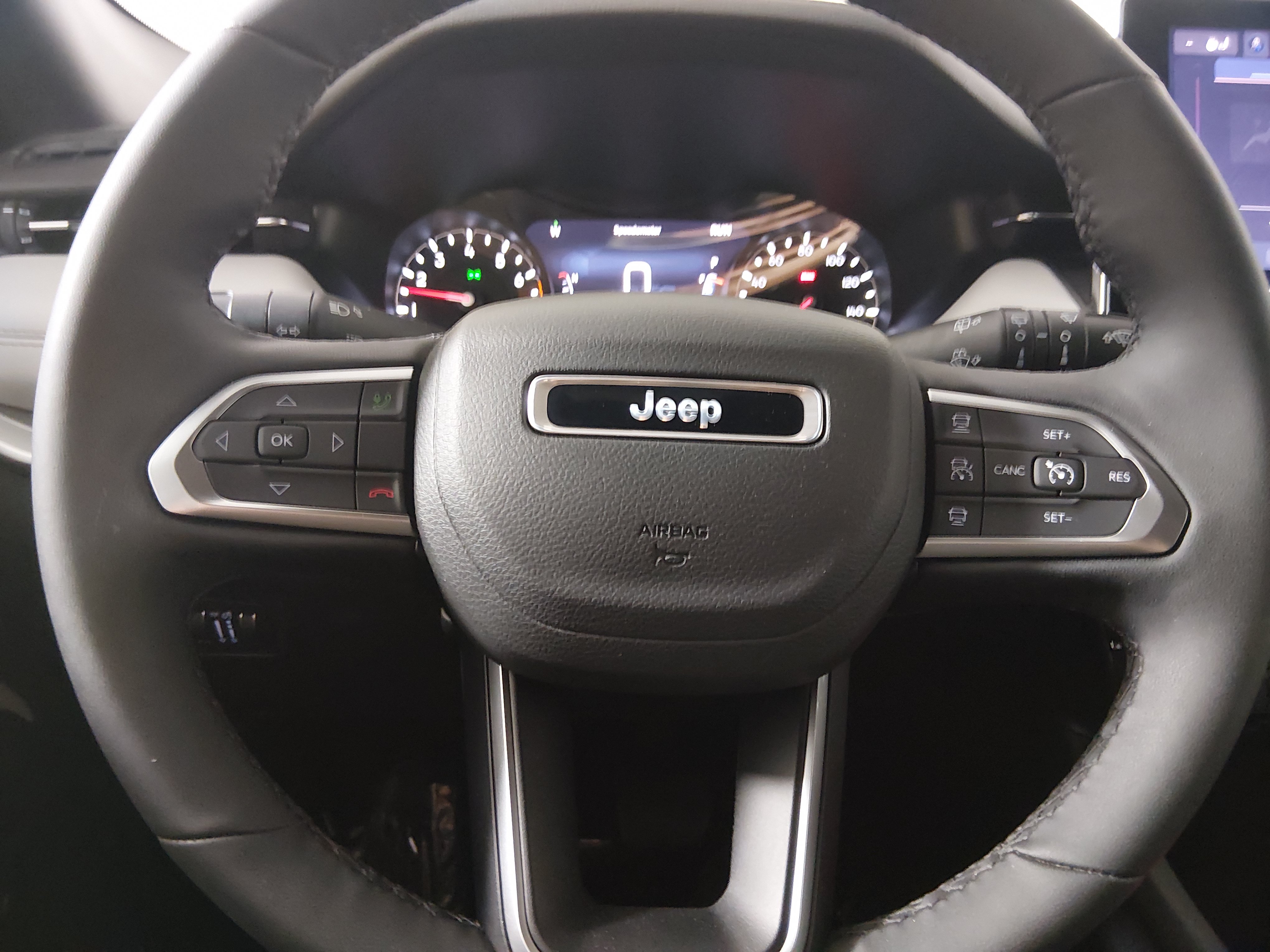 2025 Jeep Compass Limited - Photo 12