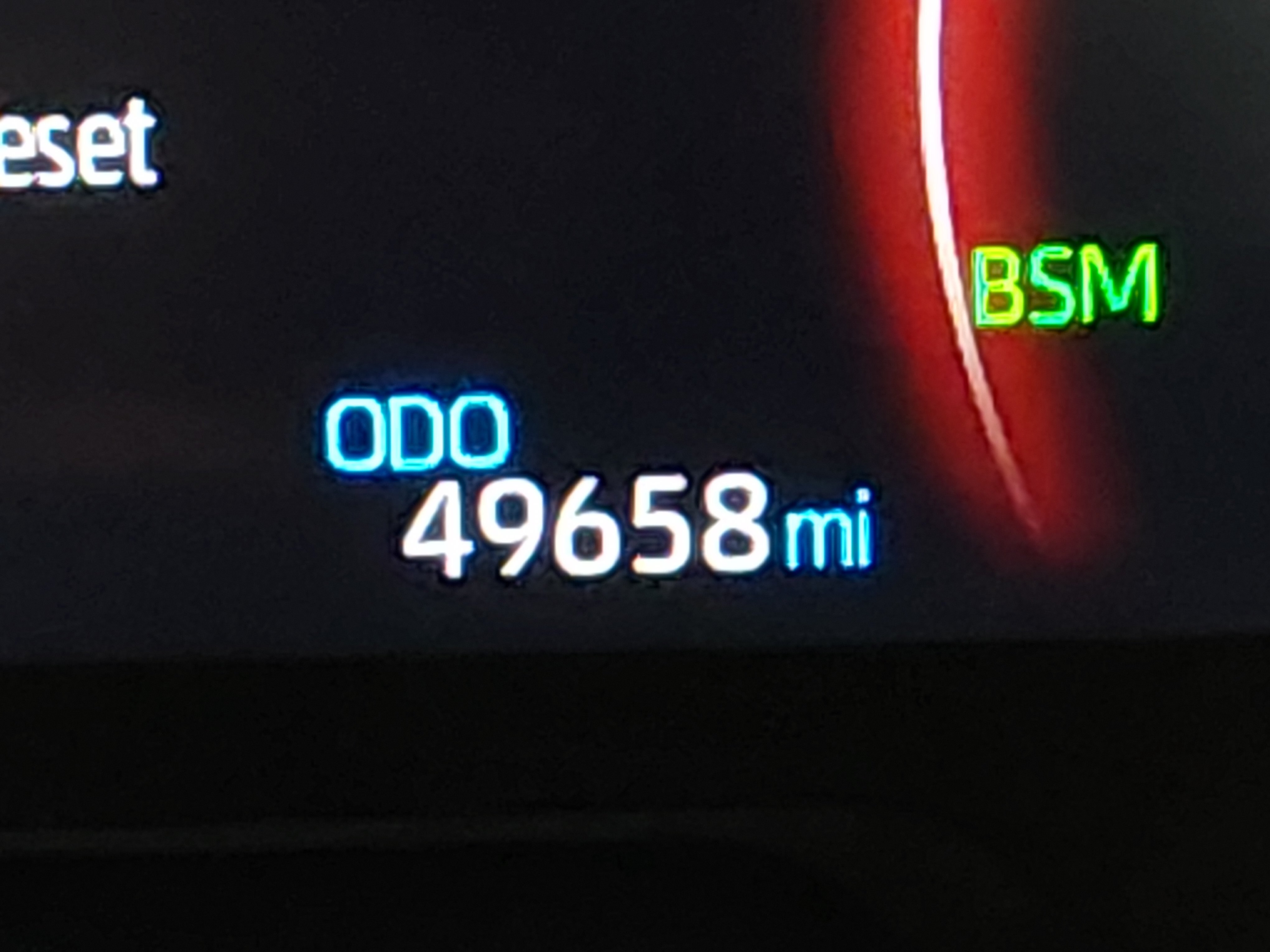 2024 Toyota RAV4 XLE - Photo 14