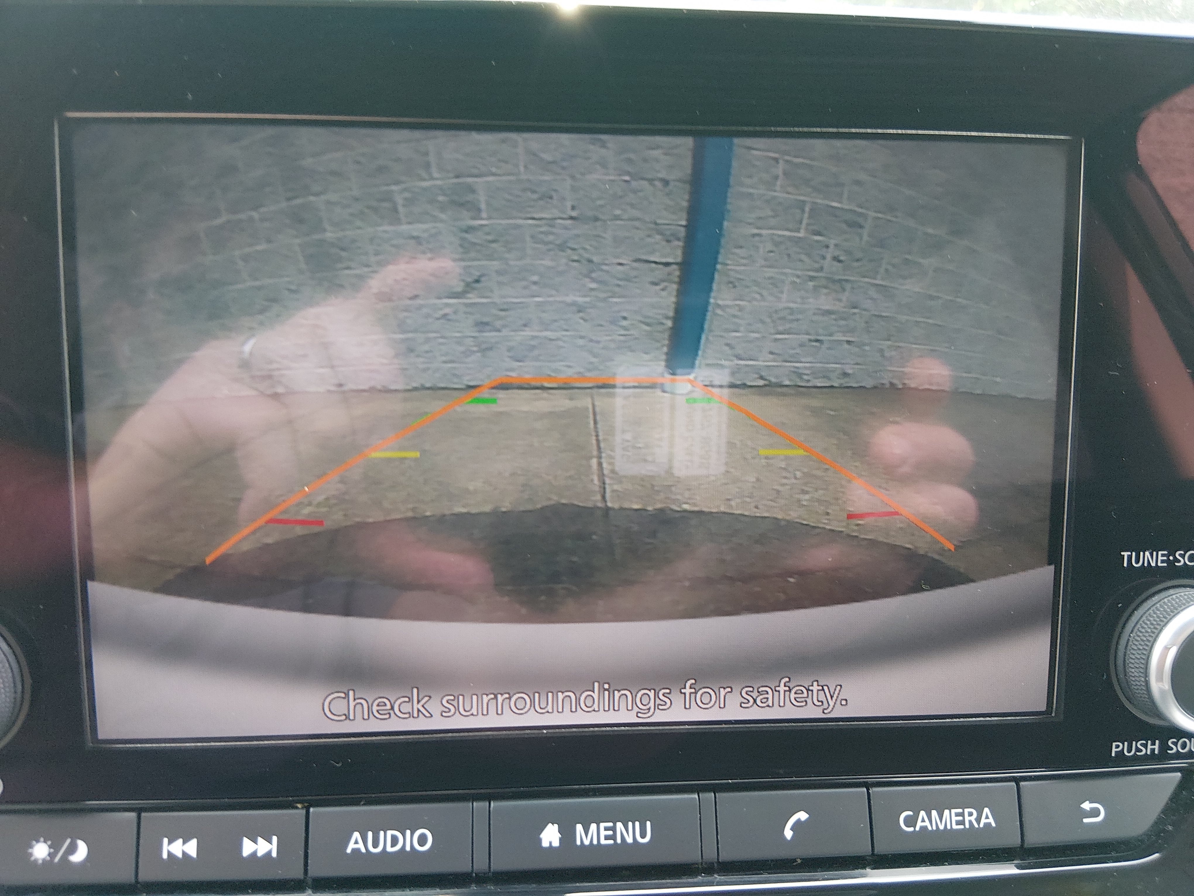 2024 Nissan Pathfinder SV - Photo 16