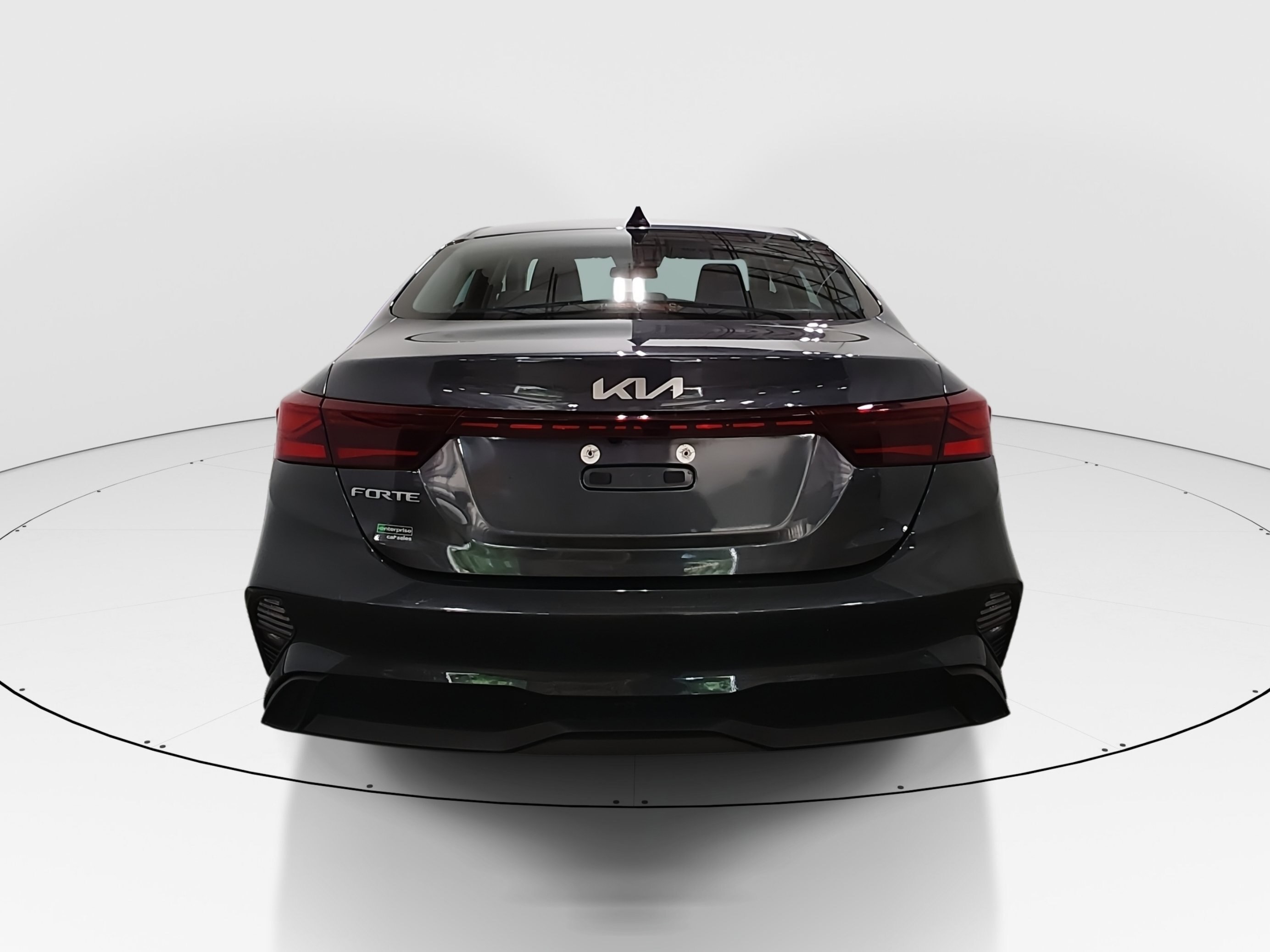 2024 Kia Forte LXS - Photo 6