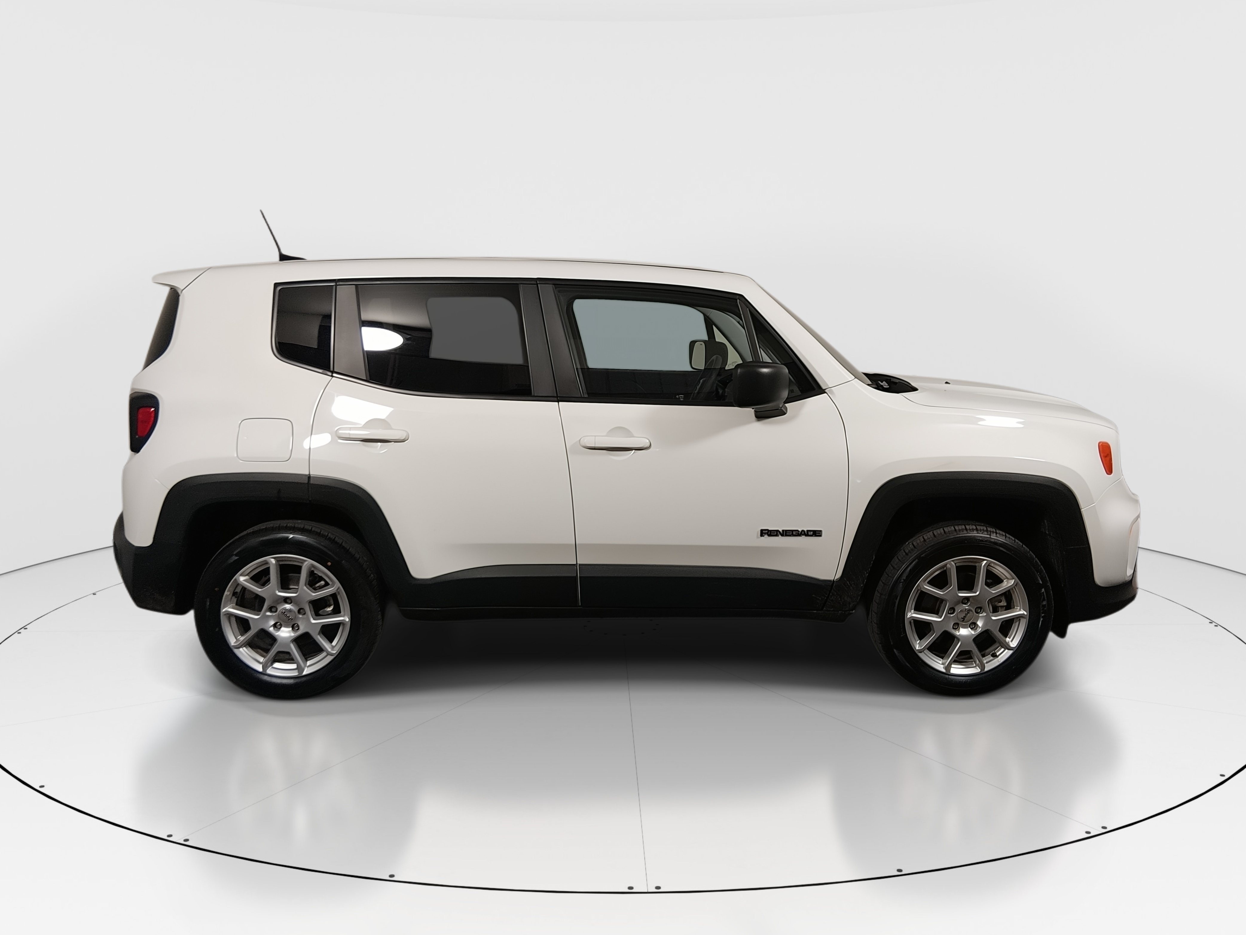 2023 Jeep Renegade Latitude - Photo 8