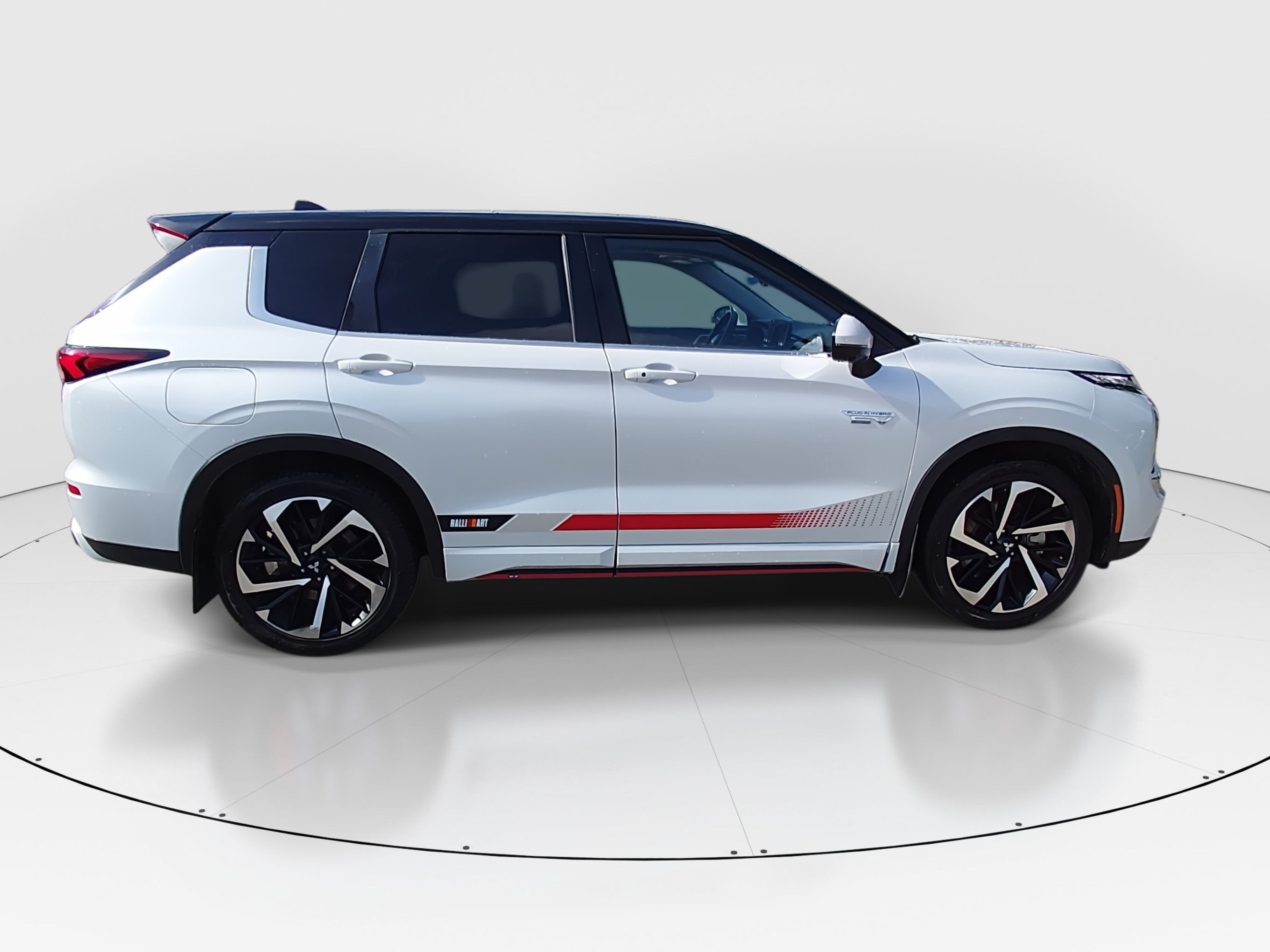 2024 Mitsubishi Outlander Plug-in Hybrid RALLIART - Photo 8