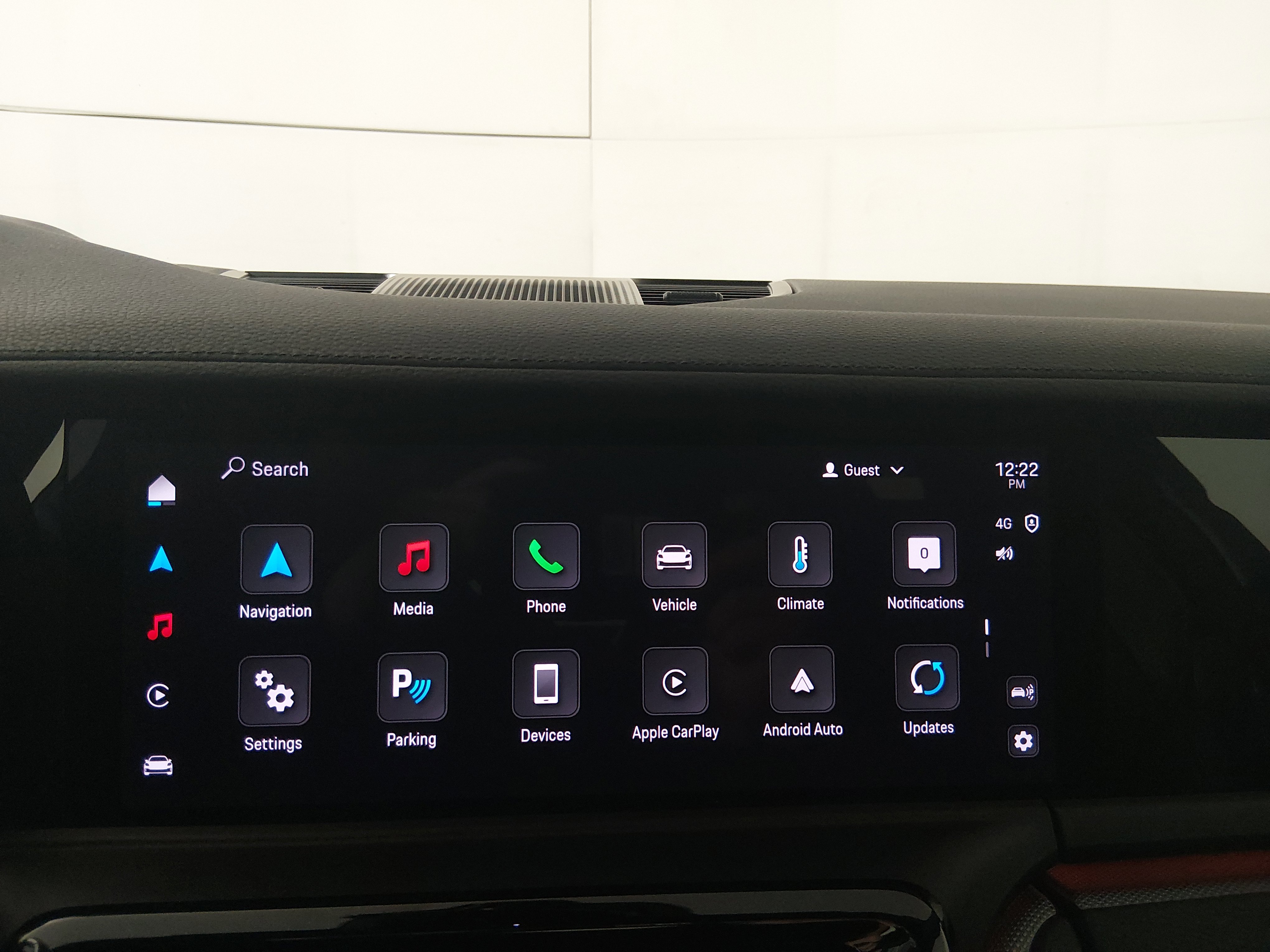 2025 Porsche Panamera Base - Photo 17