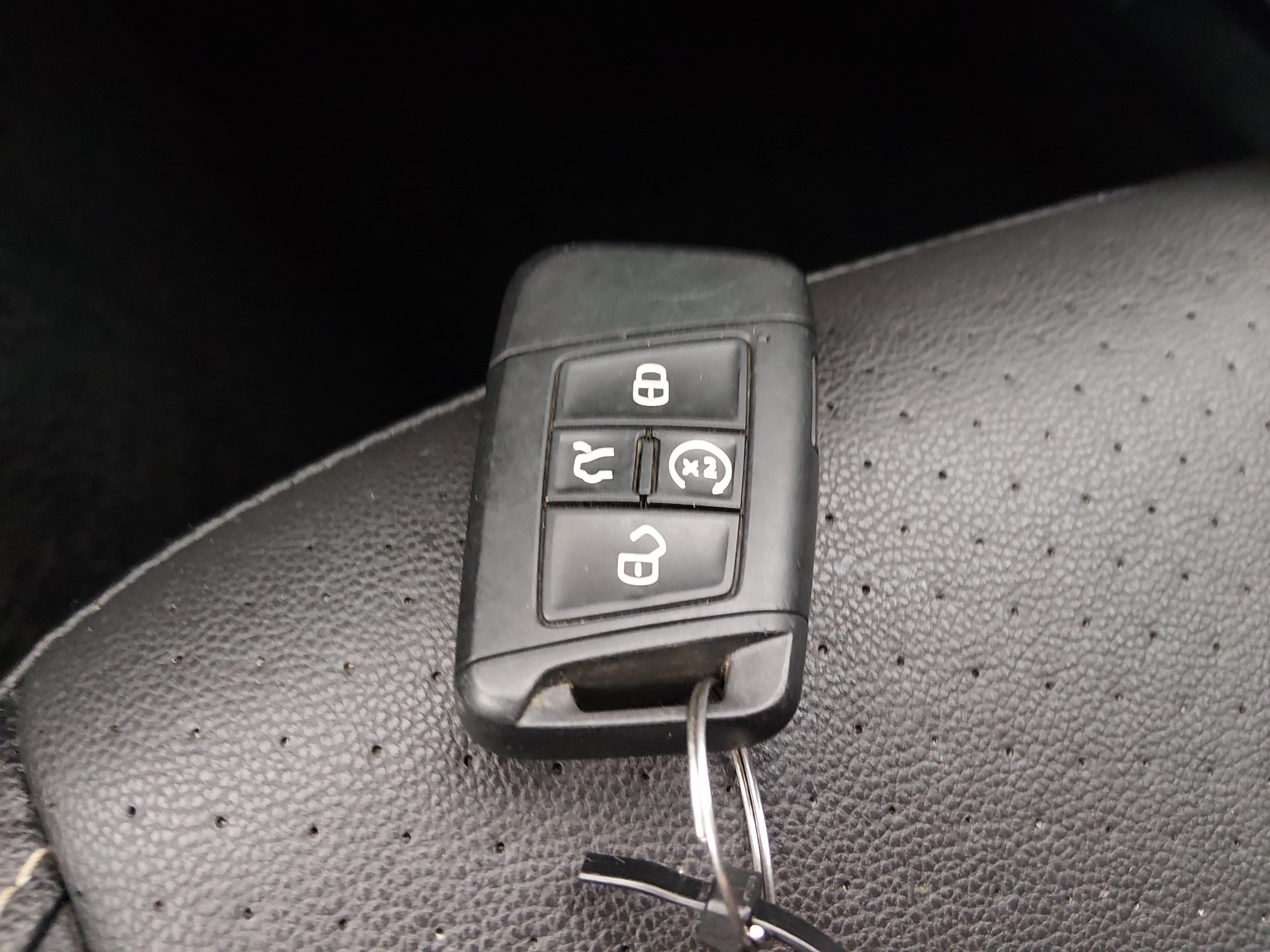2024 Volkswagen Jetta SE - Photo 15