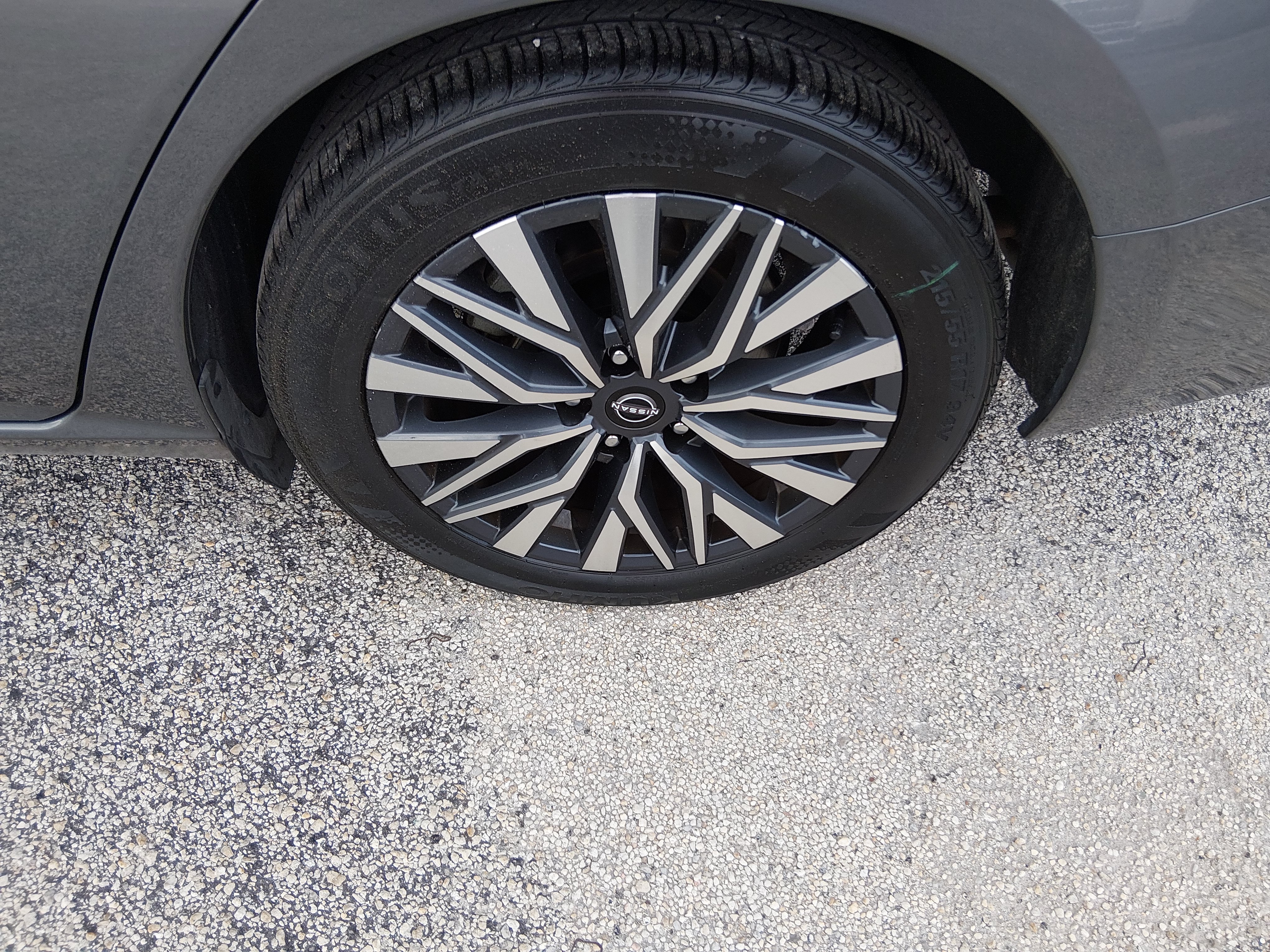 2025 Nissan Altima SV - Photo 10