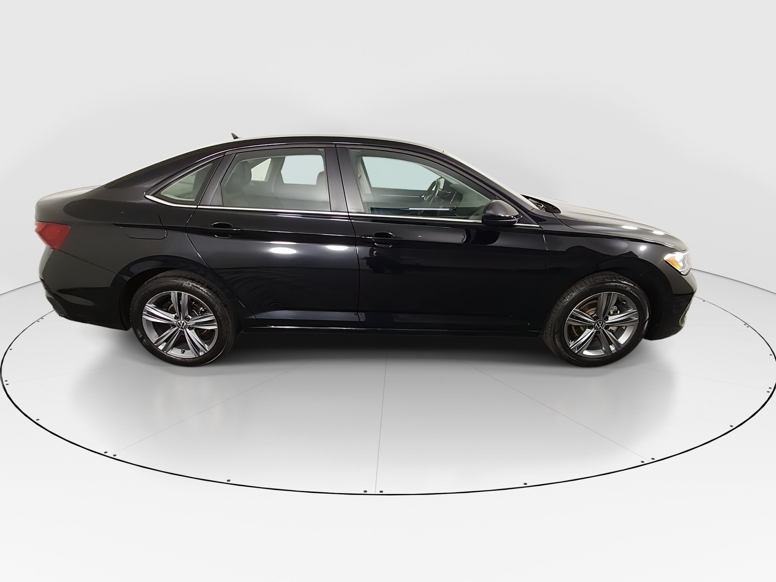 2024 Volkswagen Jetta SE - Photo 8