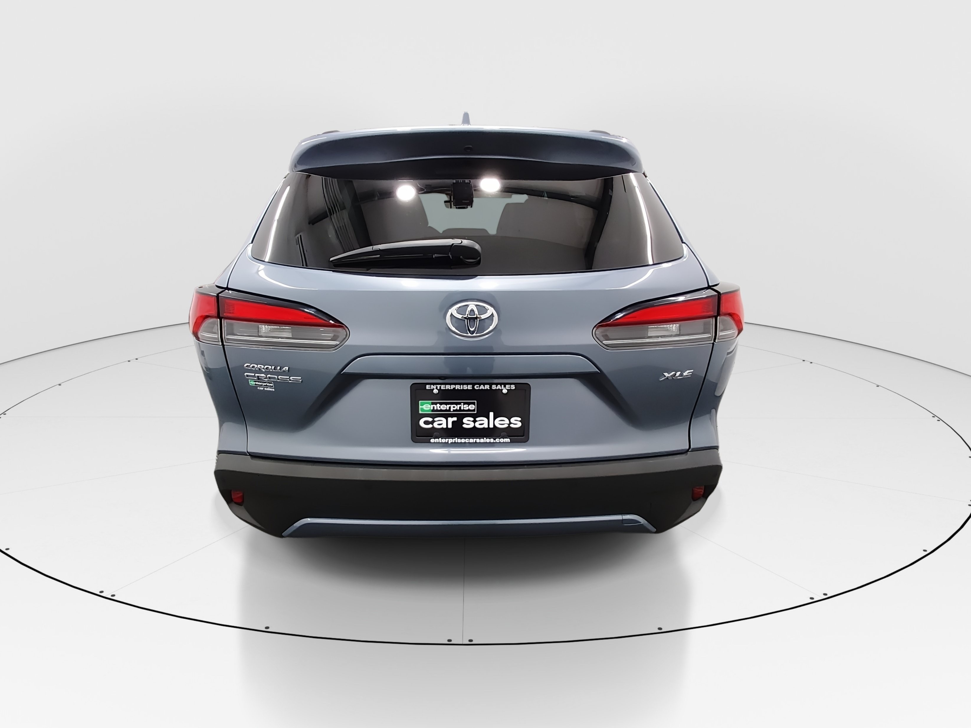 2024 Toyota Corolla Cross XLE - Photo 6