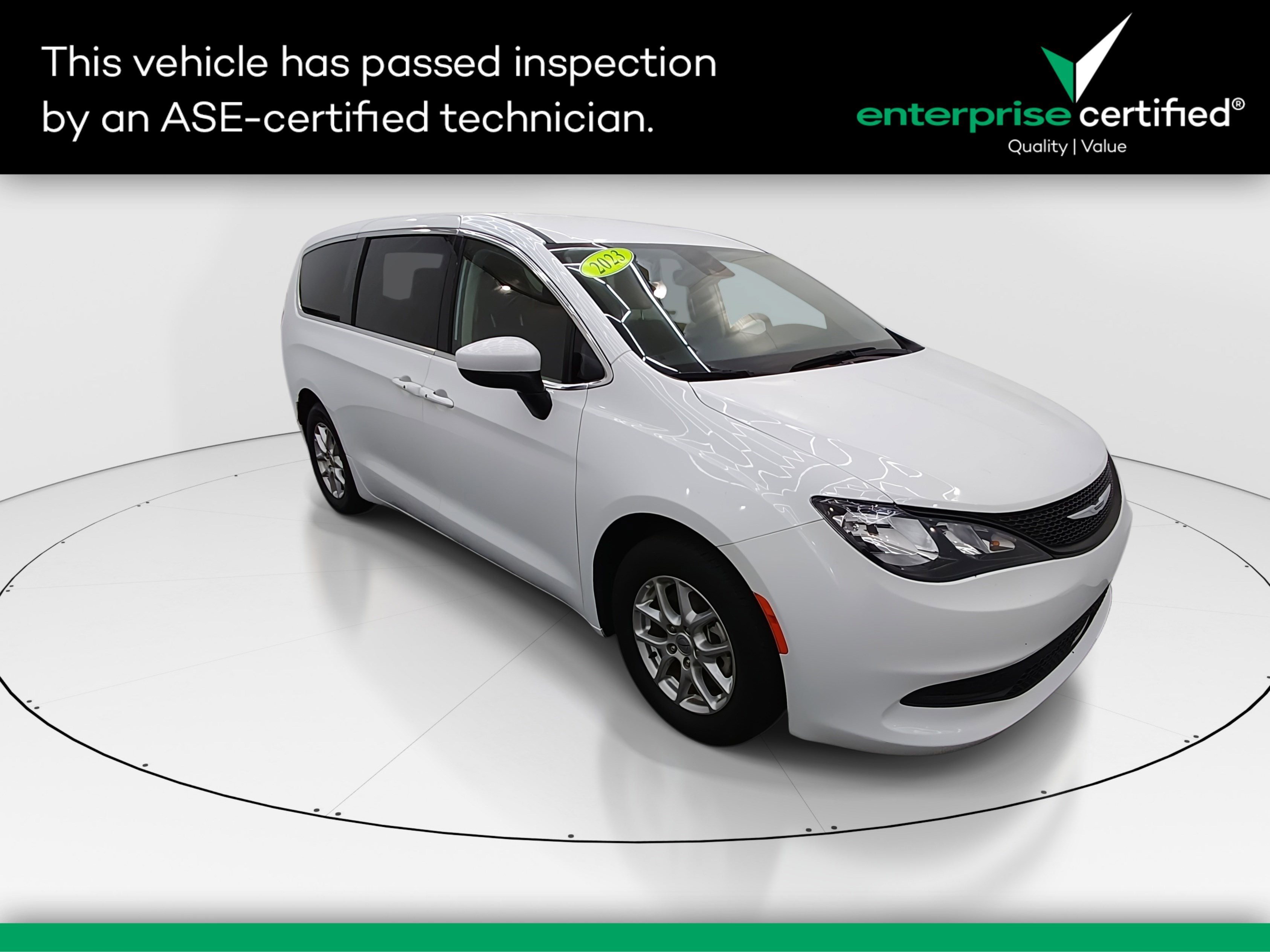 2023 Chrysler Voyager
