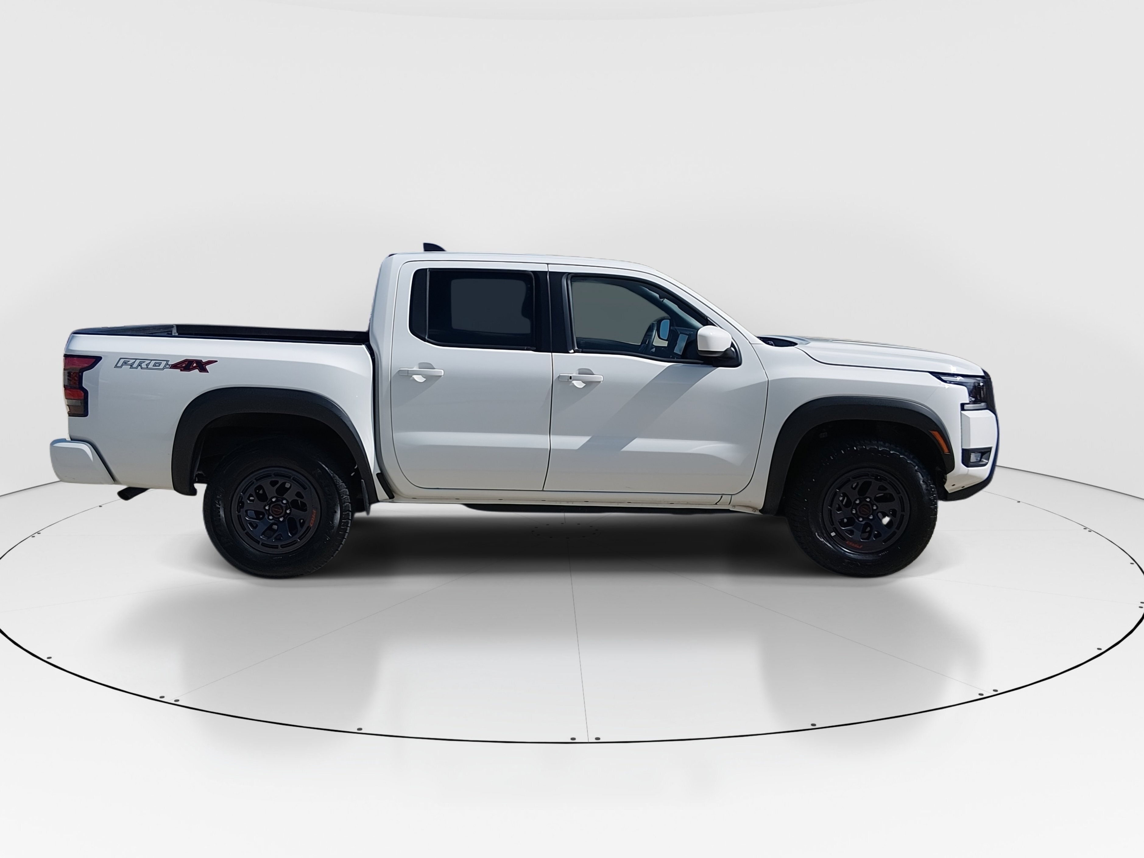 2026 Nissan Frontier PRO-4X - Photo 8